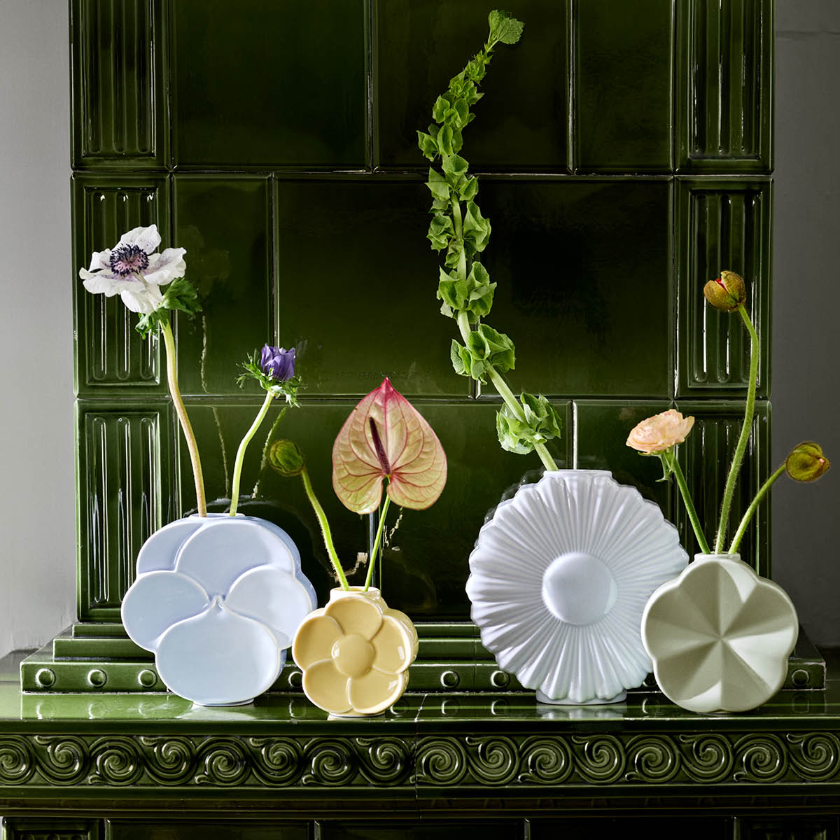 Lyngby Porcelæn Flower vas smörblomma 11,5 cm sand