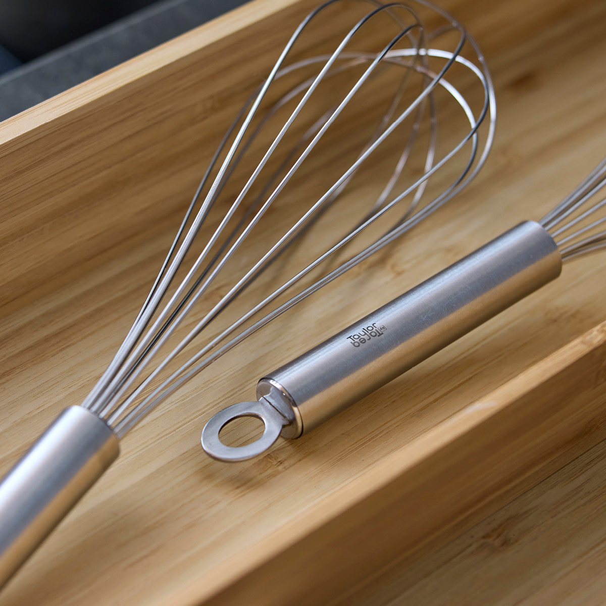 Tareq Taylor Diversity visp 32x6,5 cm stål