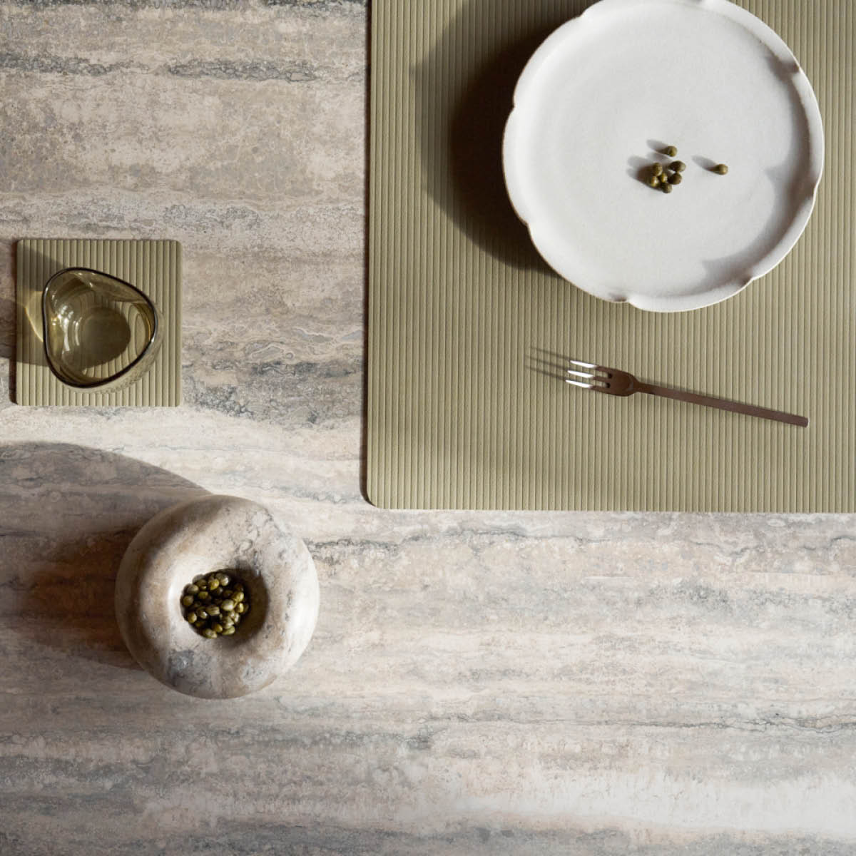 LIND DNA Square Corduroy Pöytätabletti 35x45 cm Herbal Dust