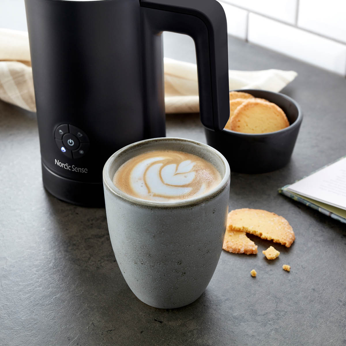 Nordic Sense Mjölkskummare 500W matt svart