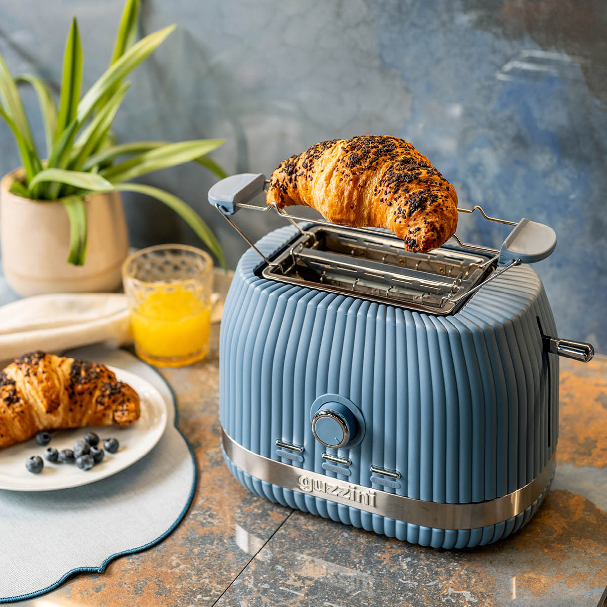 Guzzini Sous Chef brödrost 800W marinblå