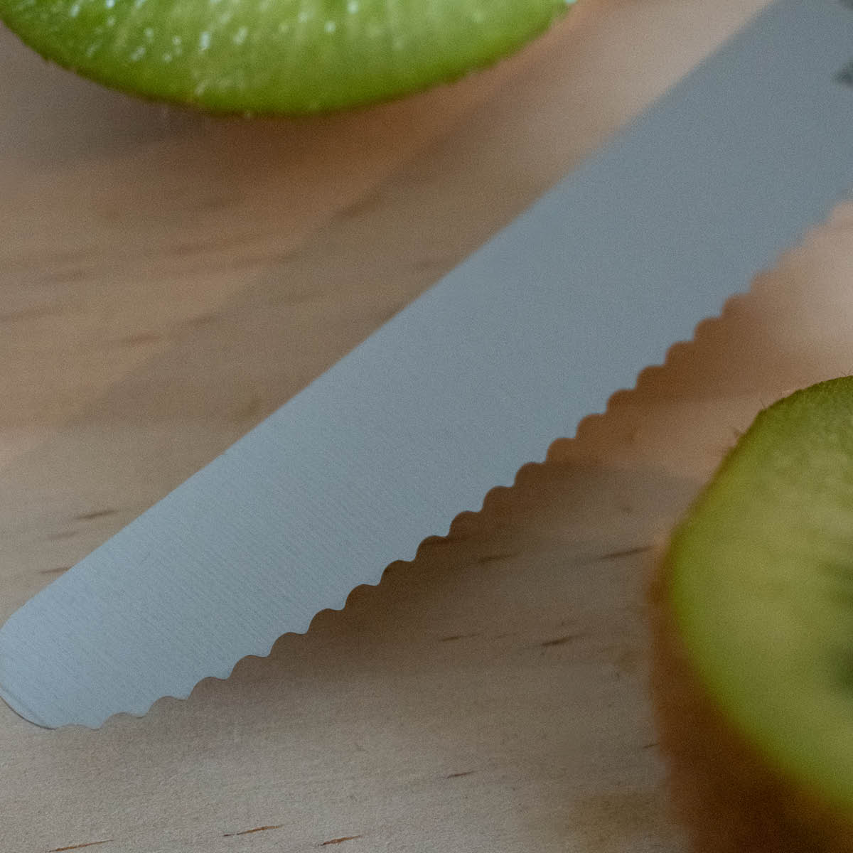Victorinox Swiss Classic tomatkniv 11 cm rosa