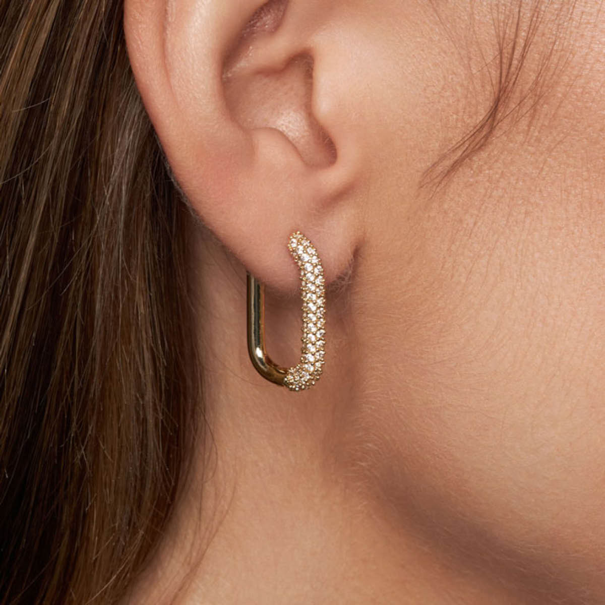 A&C Oslo AS Basic ovale øreringer krystall gull