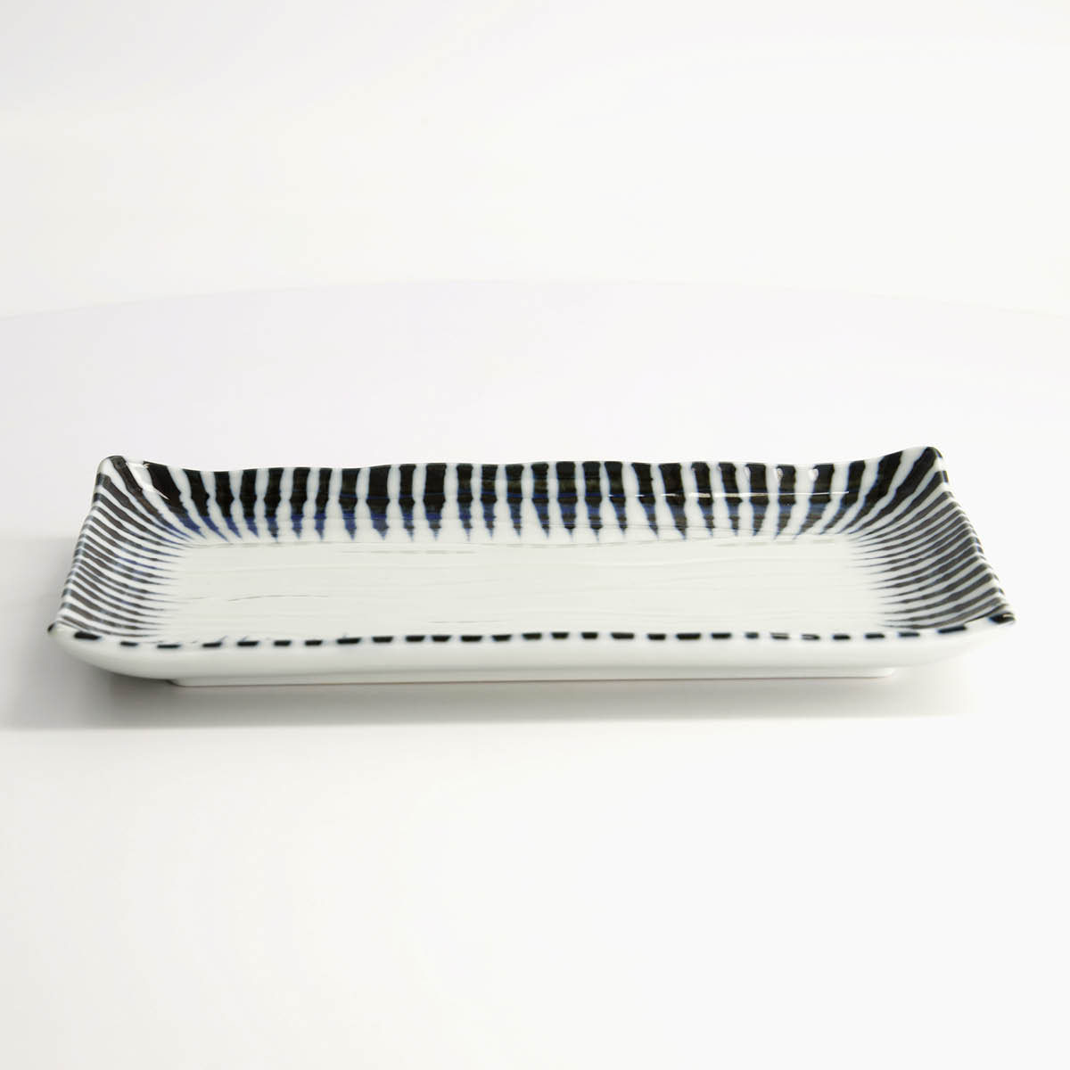 Tokyo Design Studio Shin Tokusa Lautanen 22,5 cm