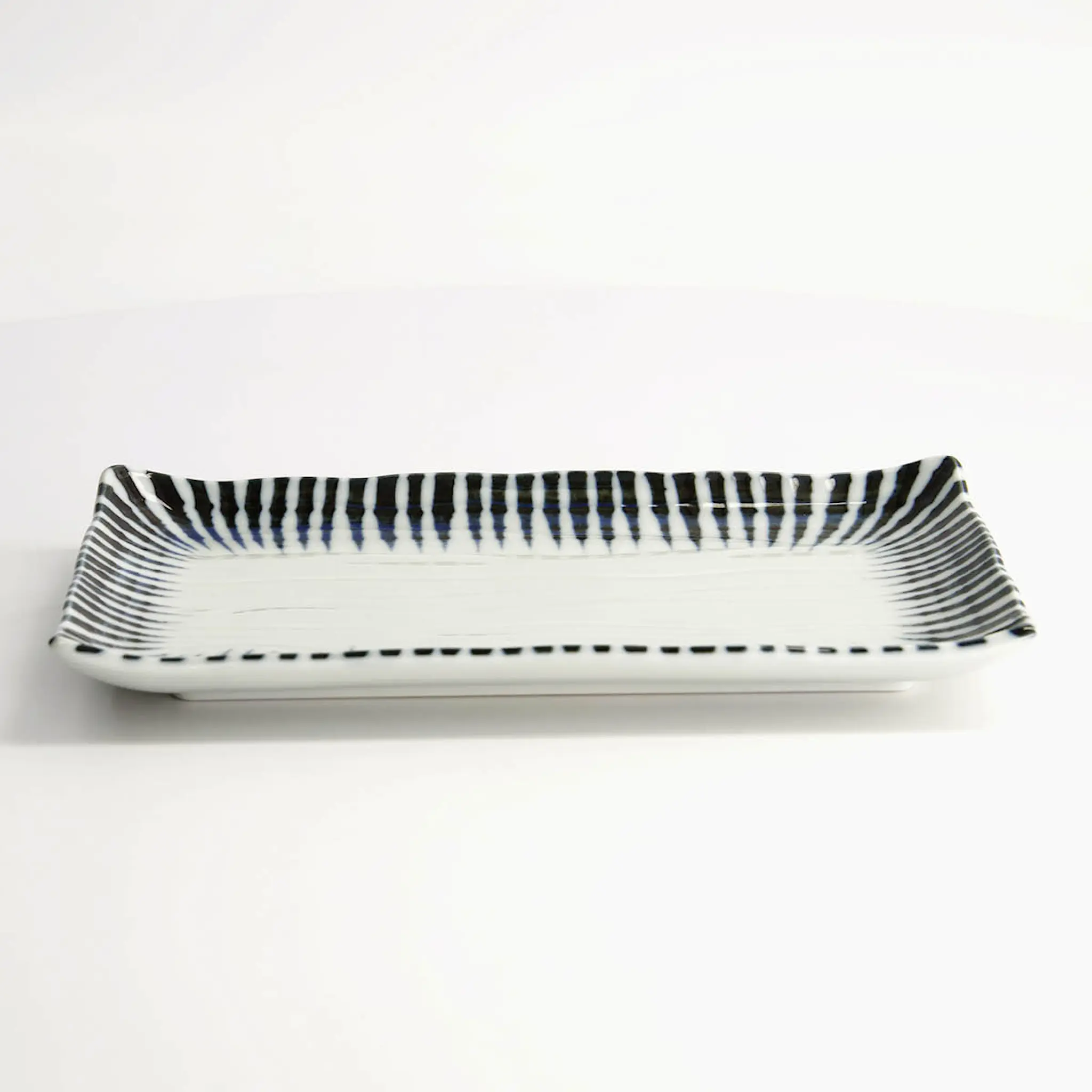 Tokyo Design Studio Shin Tokusa Lautanen 22,5 cm