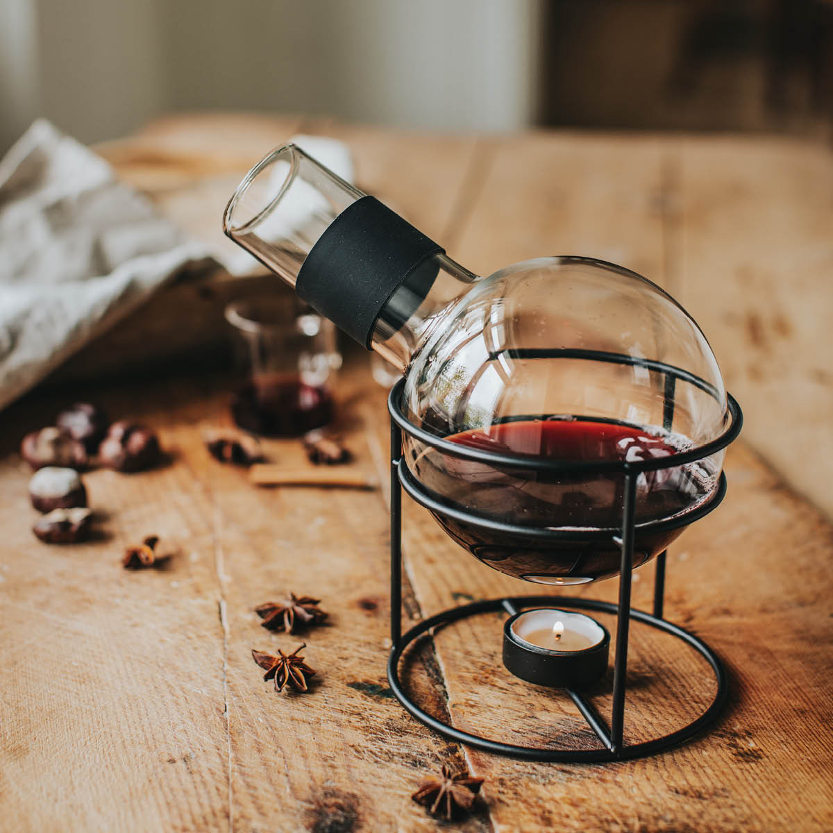 Dorre Glora glöggkolv med smidesställning 1,3 L glas/svart