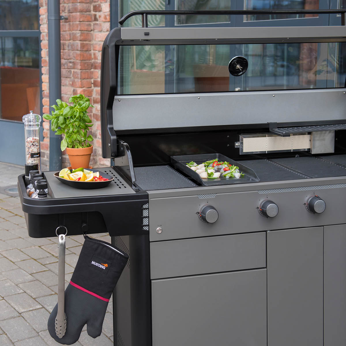 Mustang Sapphire plancha stekplatta gjutjärn 24x47,5 cm