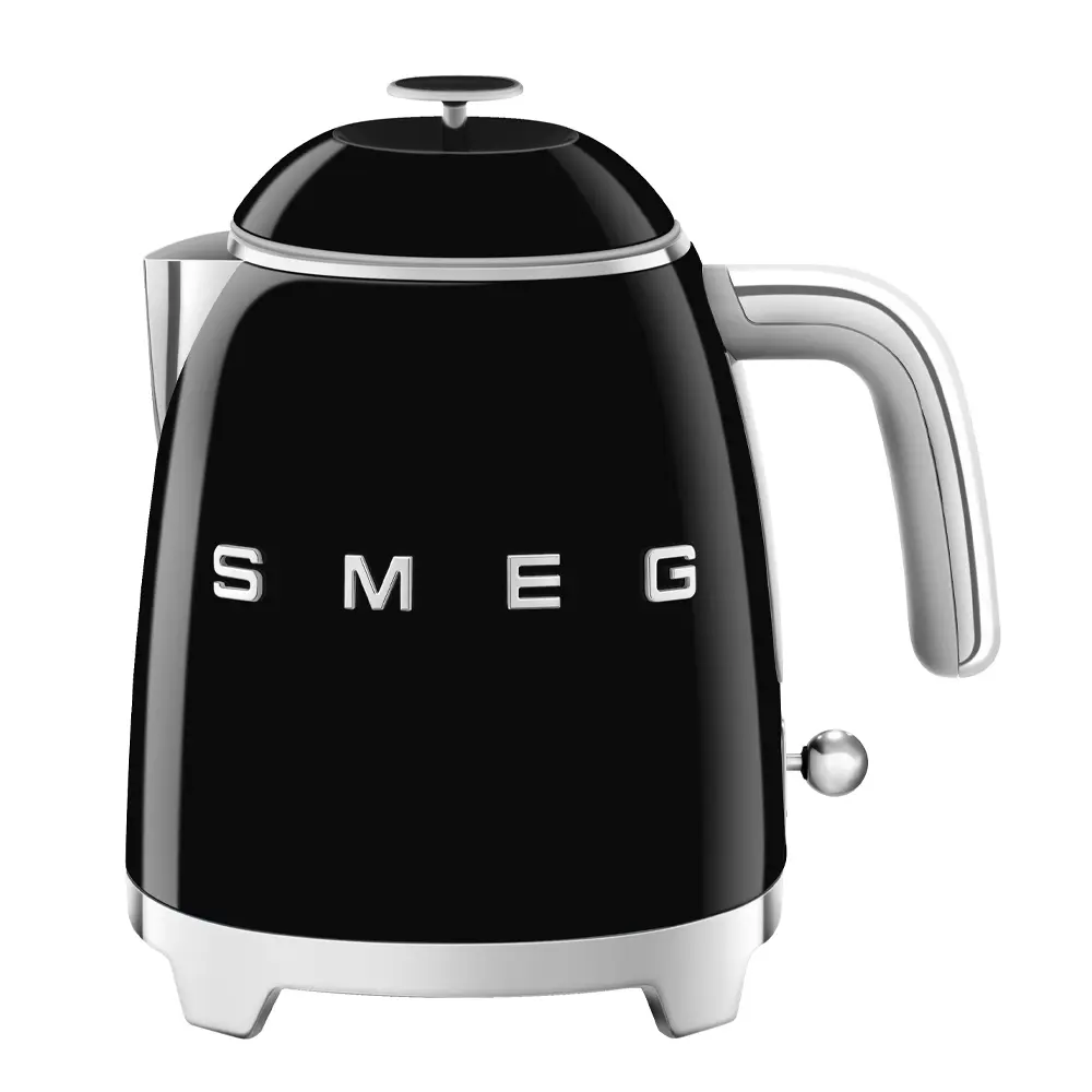 Smeg Vedenkeitin 0,8 L KLF05 Musta