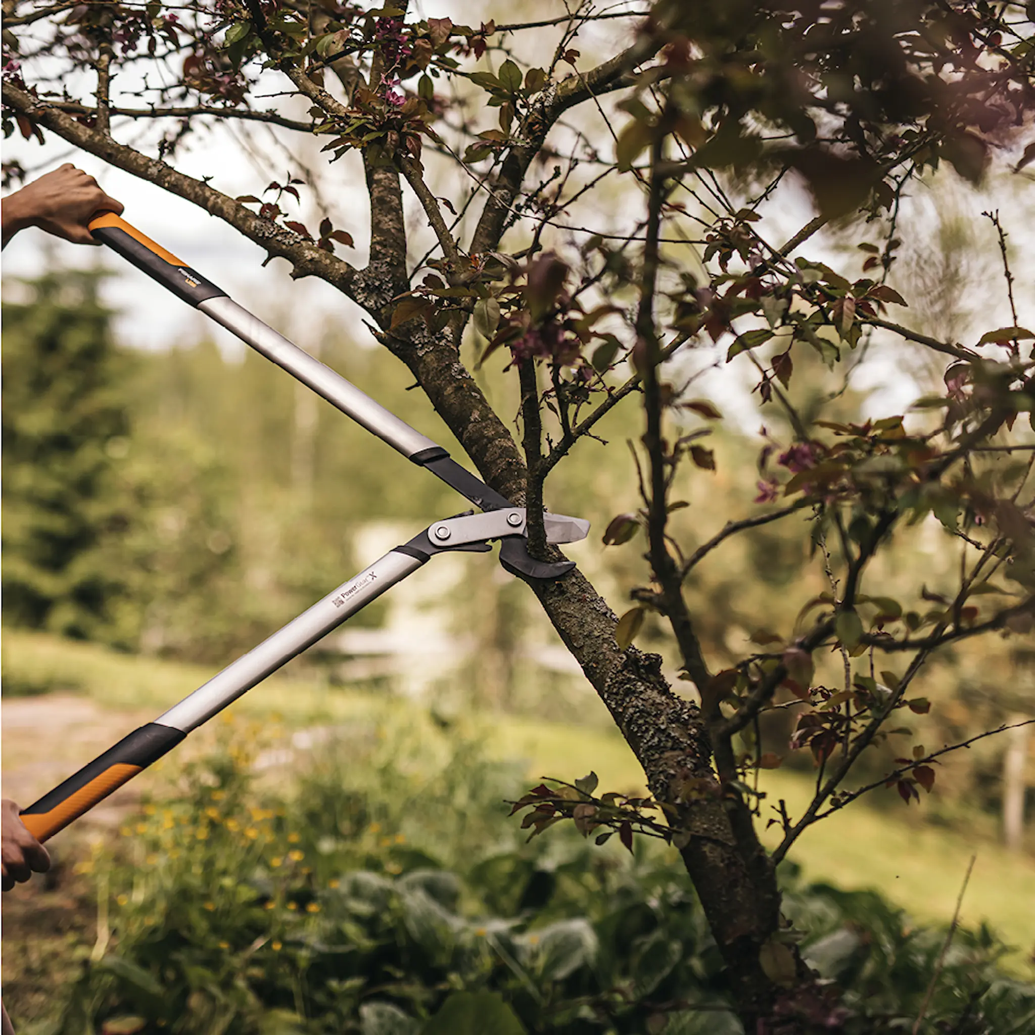 Fiskars PowerGear™ röjningstång grentång sidoskär L LX98 85 cm orange/svart