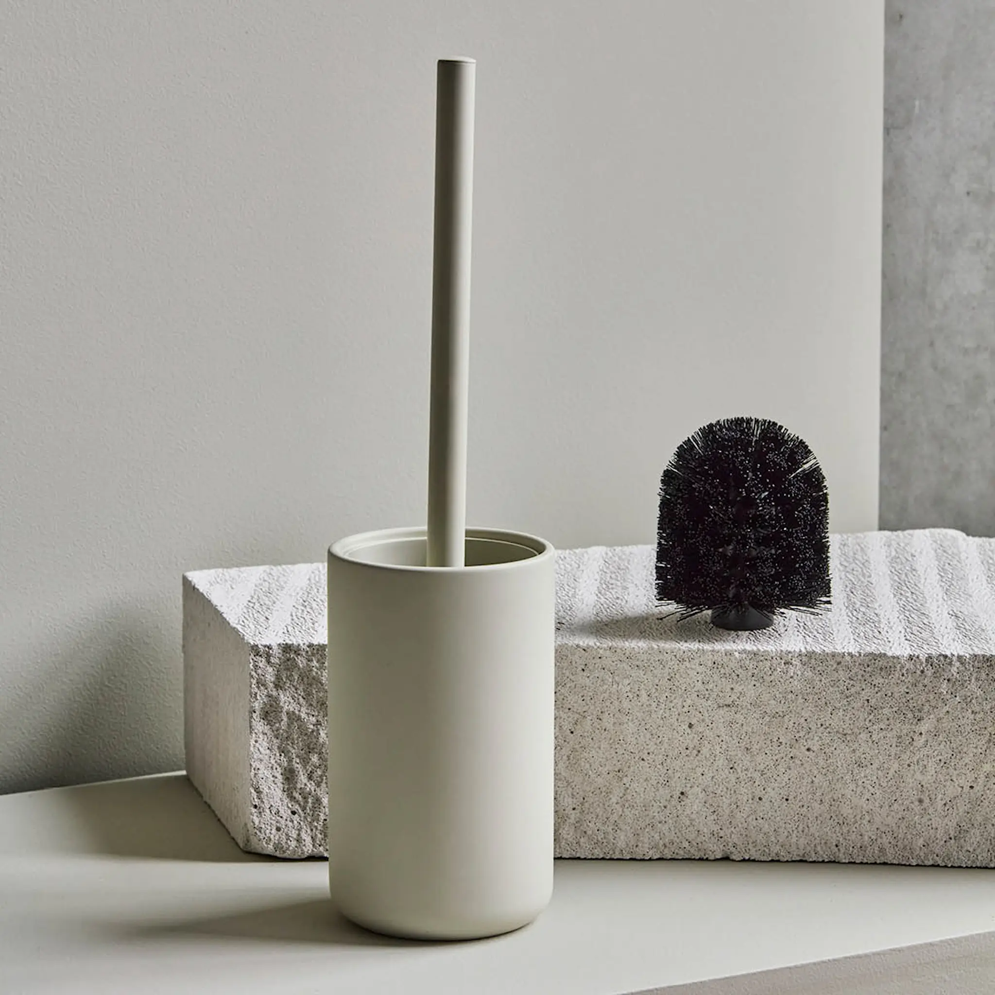 House Doctor Wah toalettborste 9,3x36,5 cm offwhite