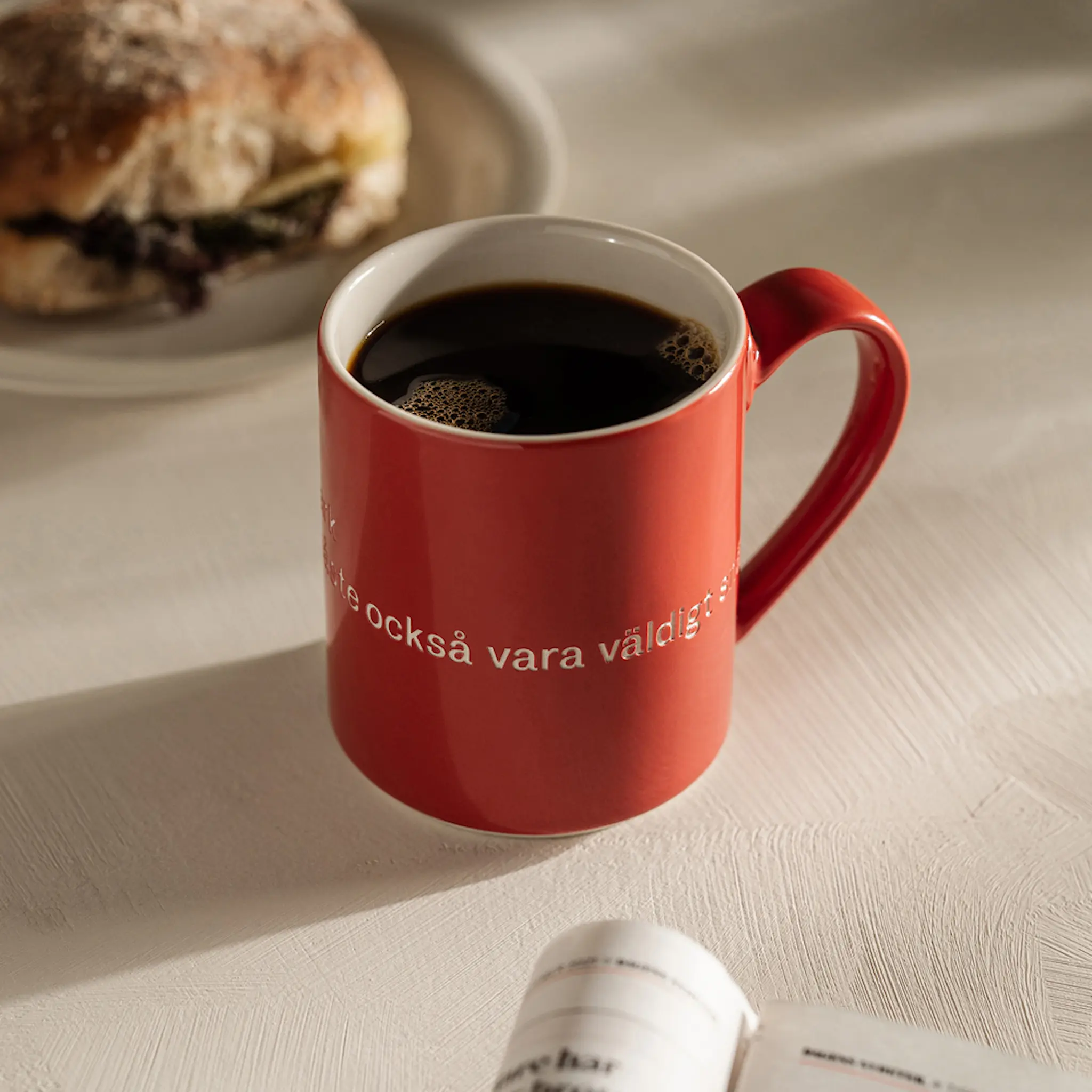 Design House Stockholm Astrid Lindgren Mugg Röd Den som är stark