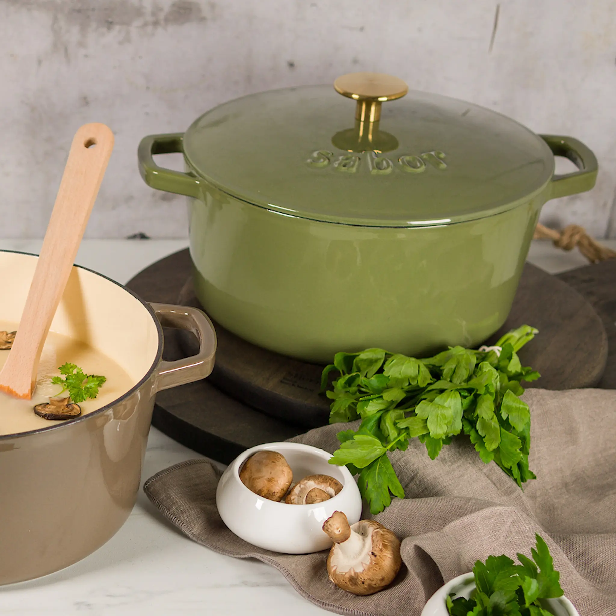 Sabor Gjutjärnsgryta 4,4 L forever olive