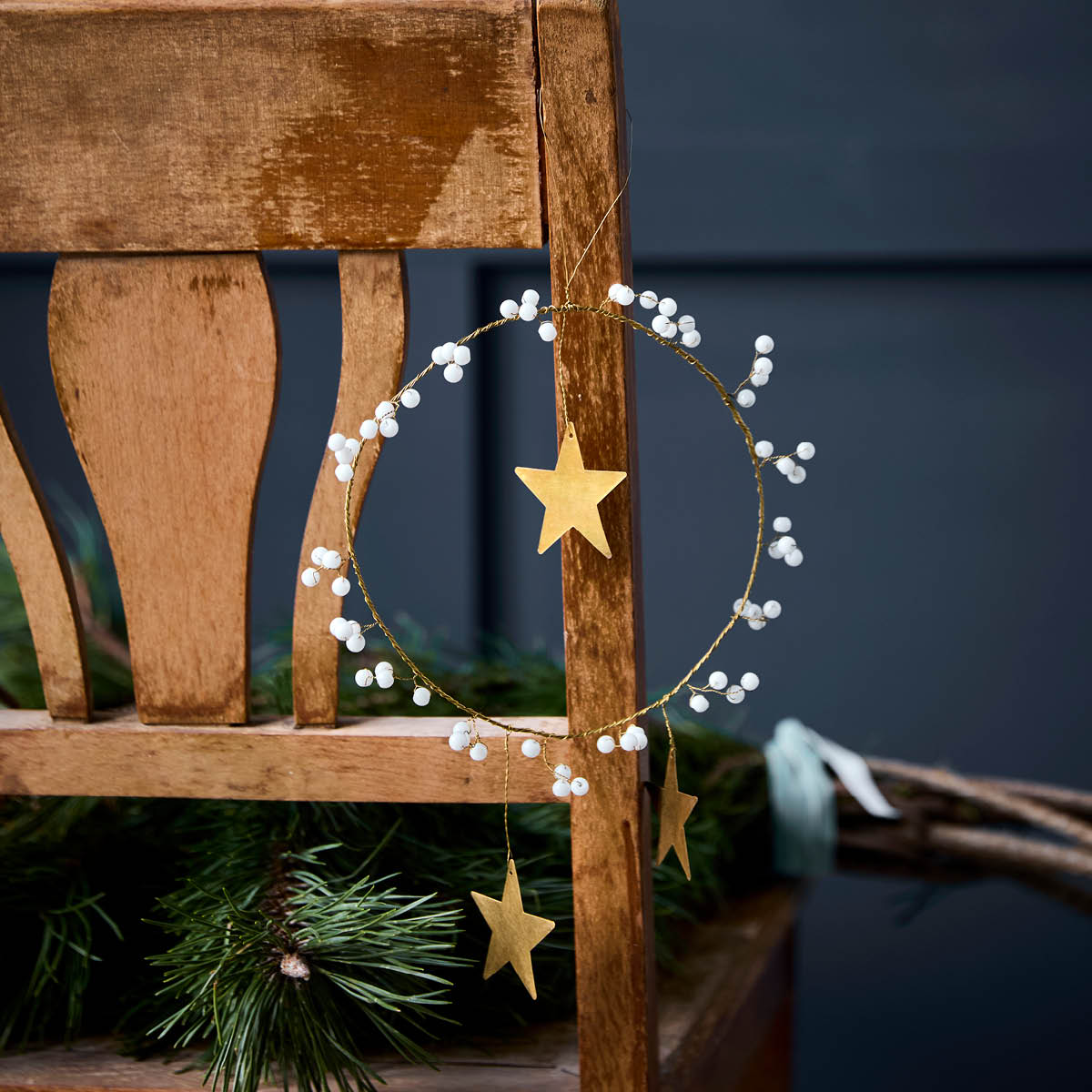 House Doctor Star Ring juldekoration 15 cm vit mässing