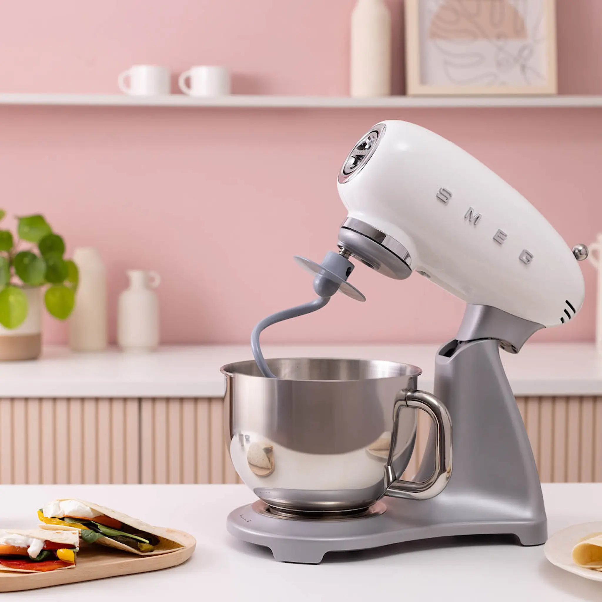 Smeg Smeg köksmaskin SMF04 4,8 L vit