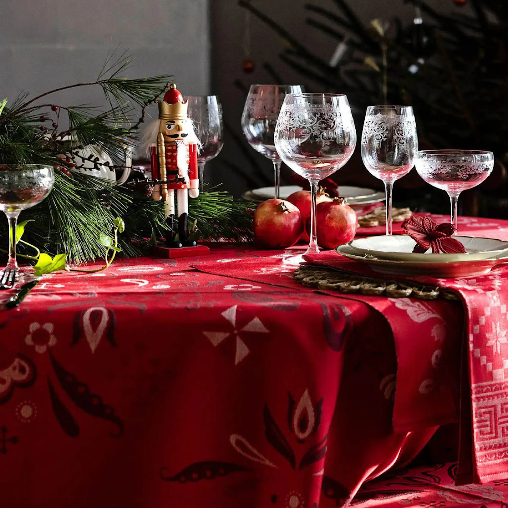 Ekelund Torplyckan Pöytäliina 145x250 cm Punainen