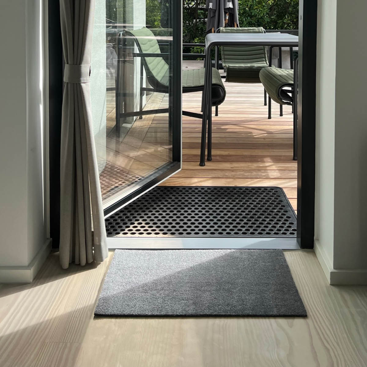 Tica Copenhagen Unicolor golvmatta 40x60 cm stålgrå