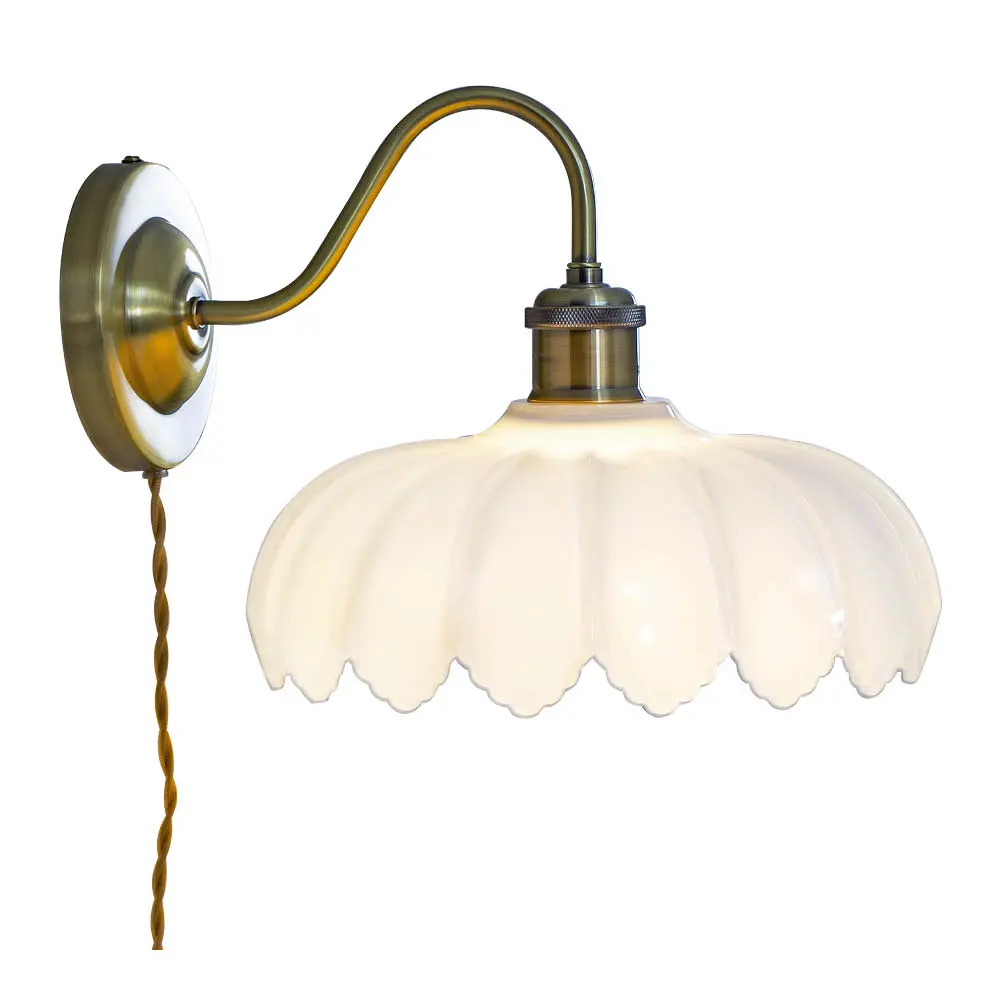 Sofia vegglampe 32 cm antikk/hvit