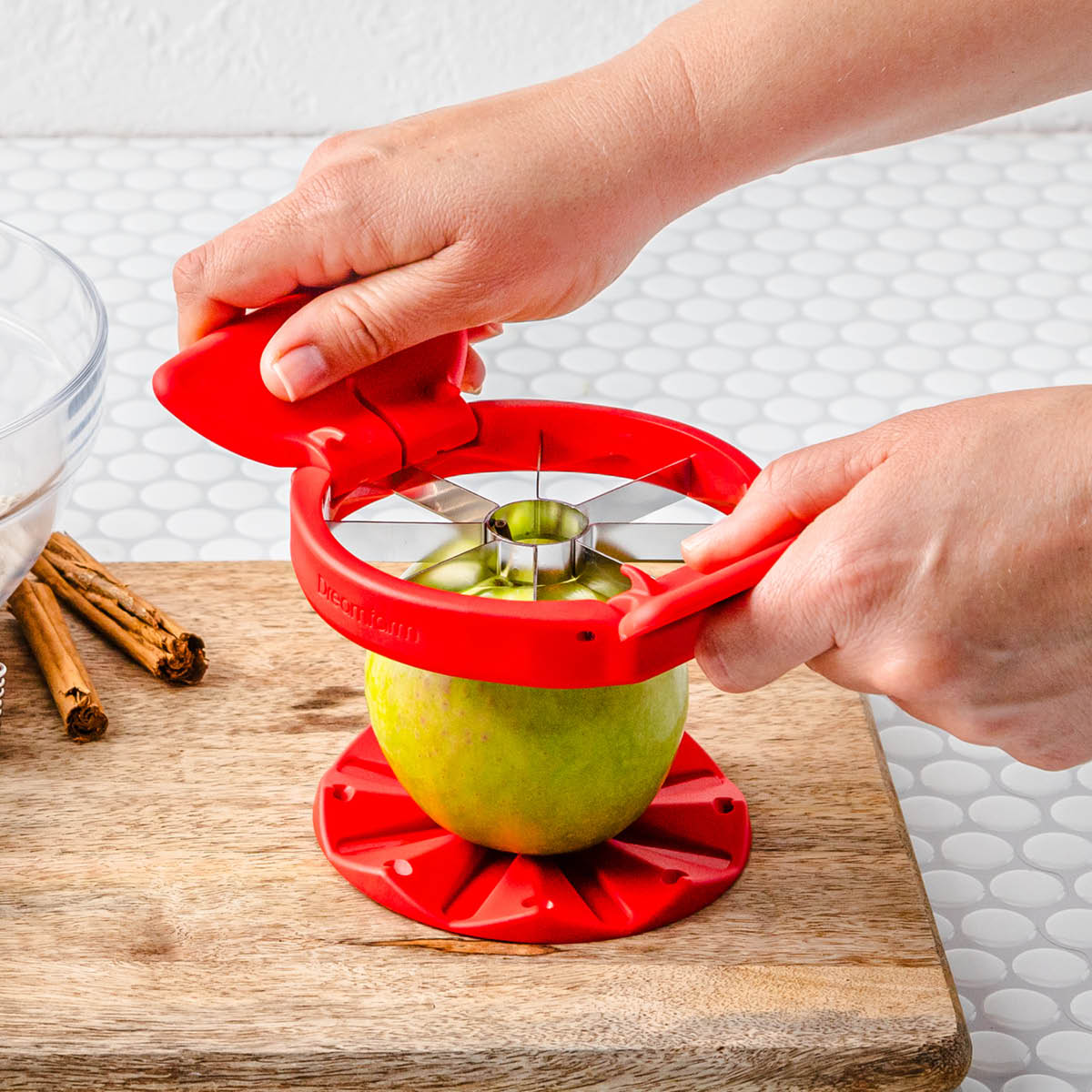 Dreamfarm Epledeler sammenleggbar 22,7x12,5 cm rød