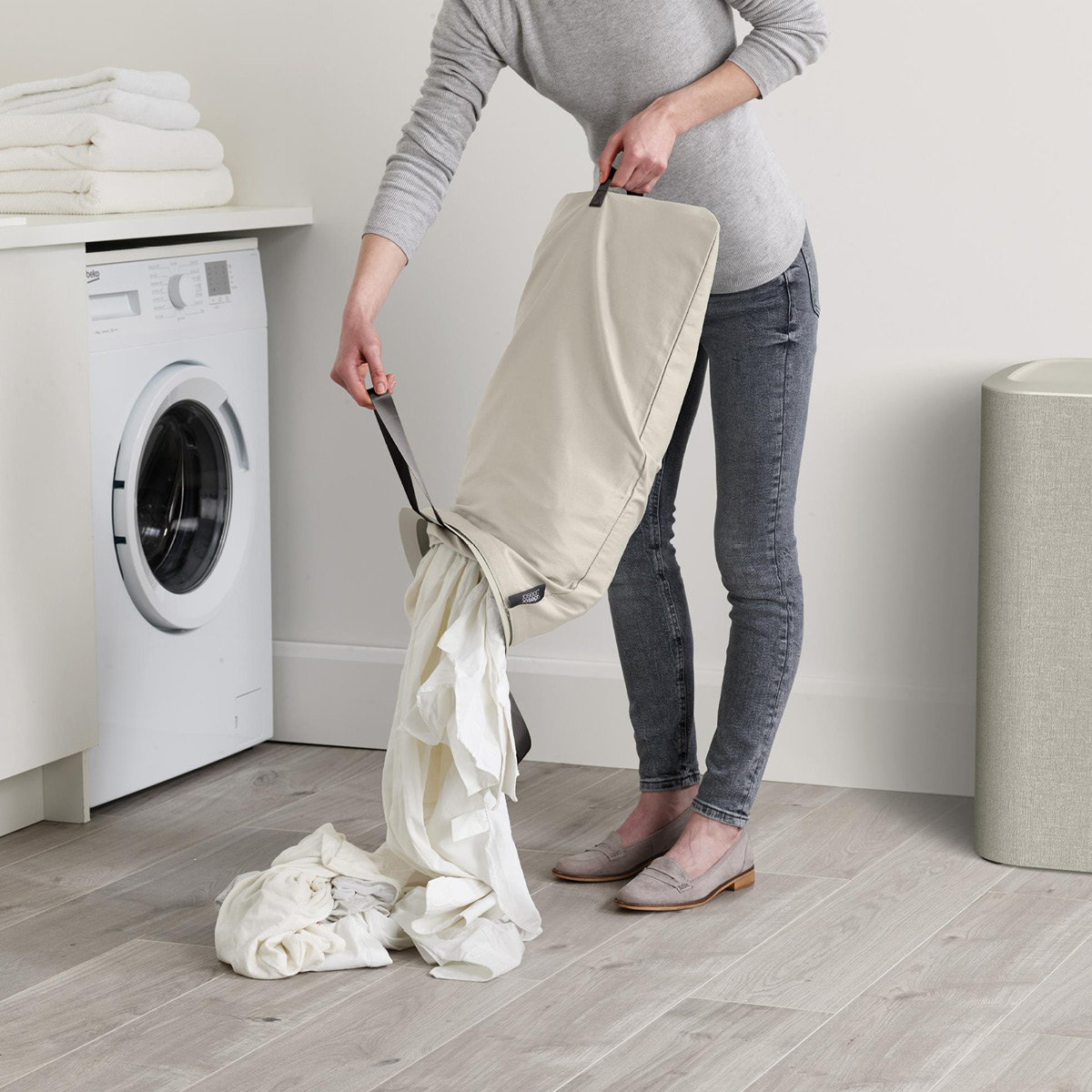 Joseph Joseph Tota Trio skittentøyskurv 90L ecru