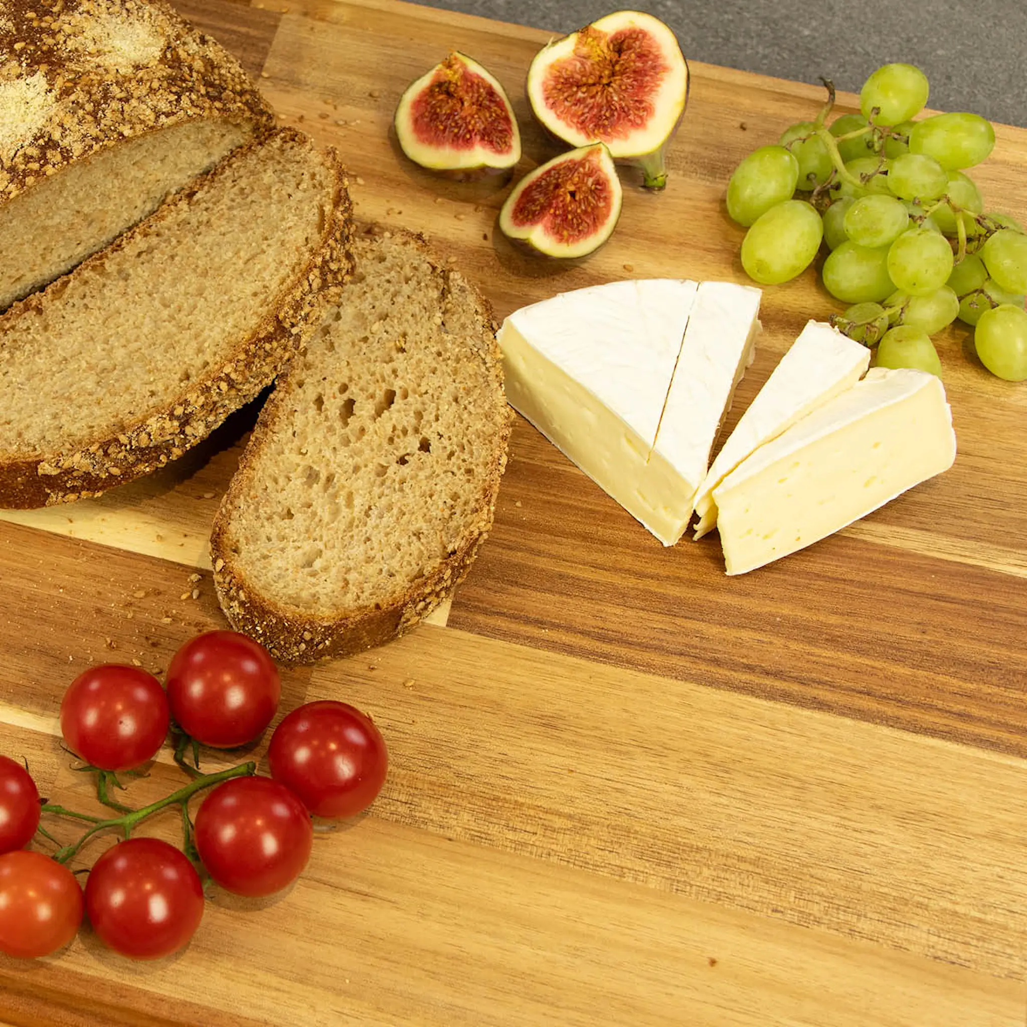 Grand Gourmet Skärbräda XL 46x38 cm hasselträ