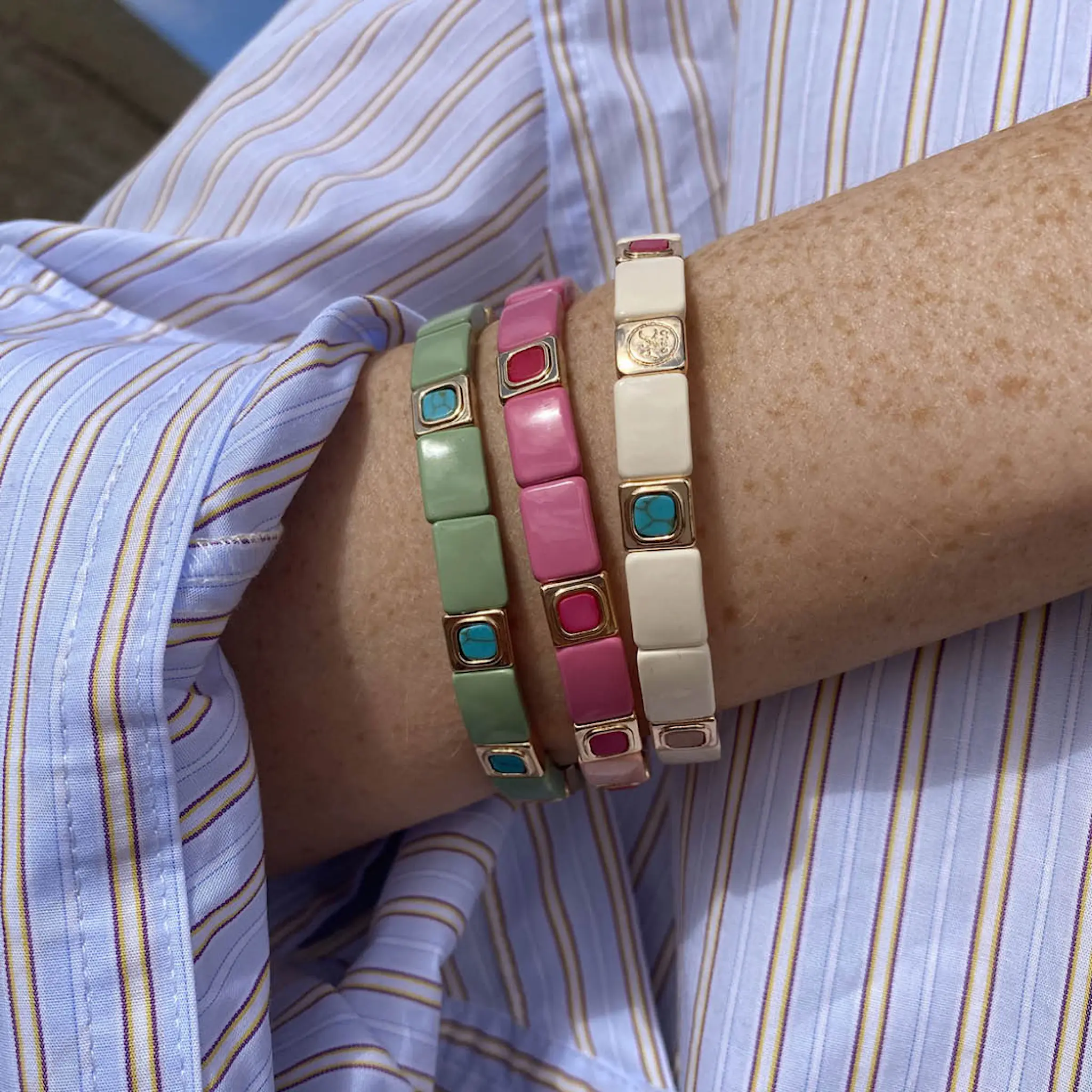 A&C Oslo AS Enamel Tiles Stone Line armbånd hvit/gull