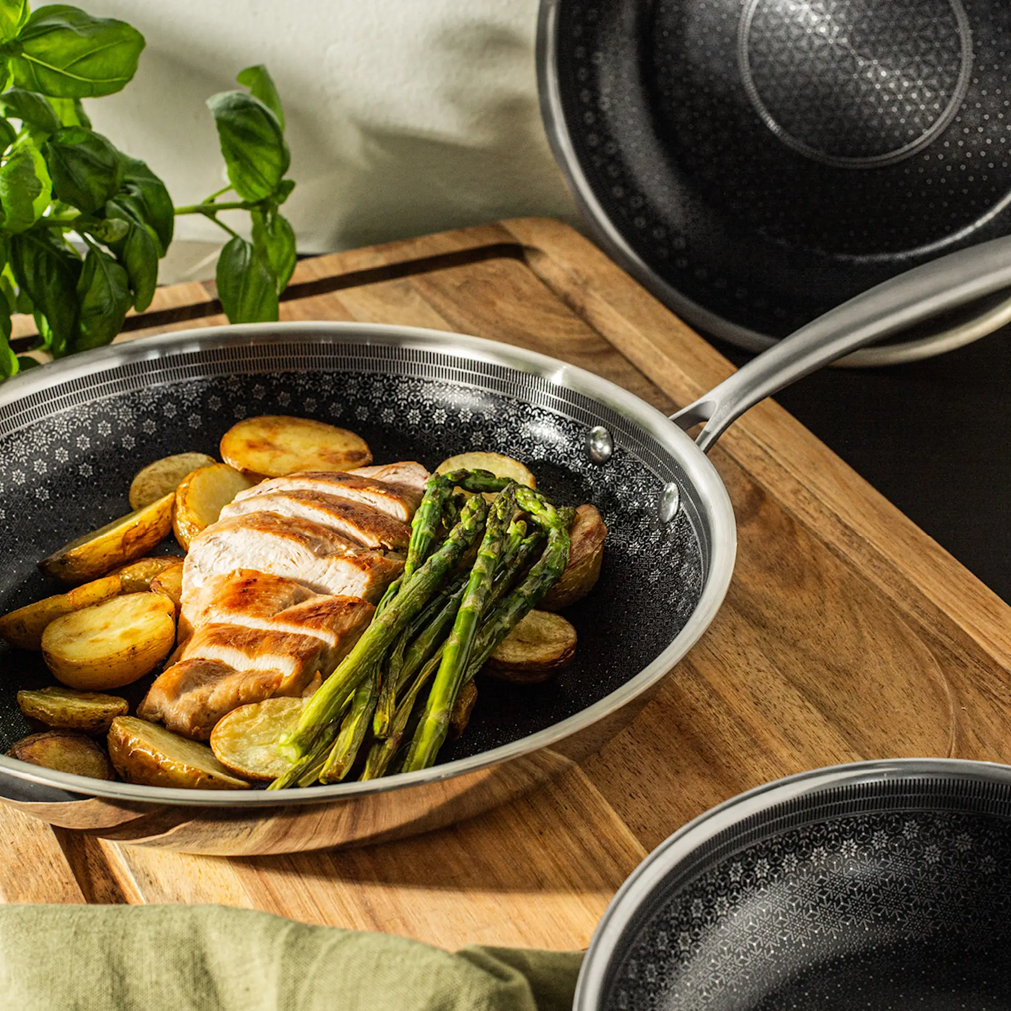 Anders Petter Signerat stekpanna strukturerad stålyta 28 cm rostfritt stål