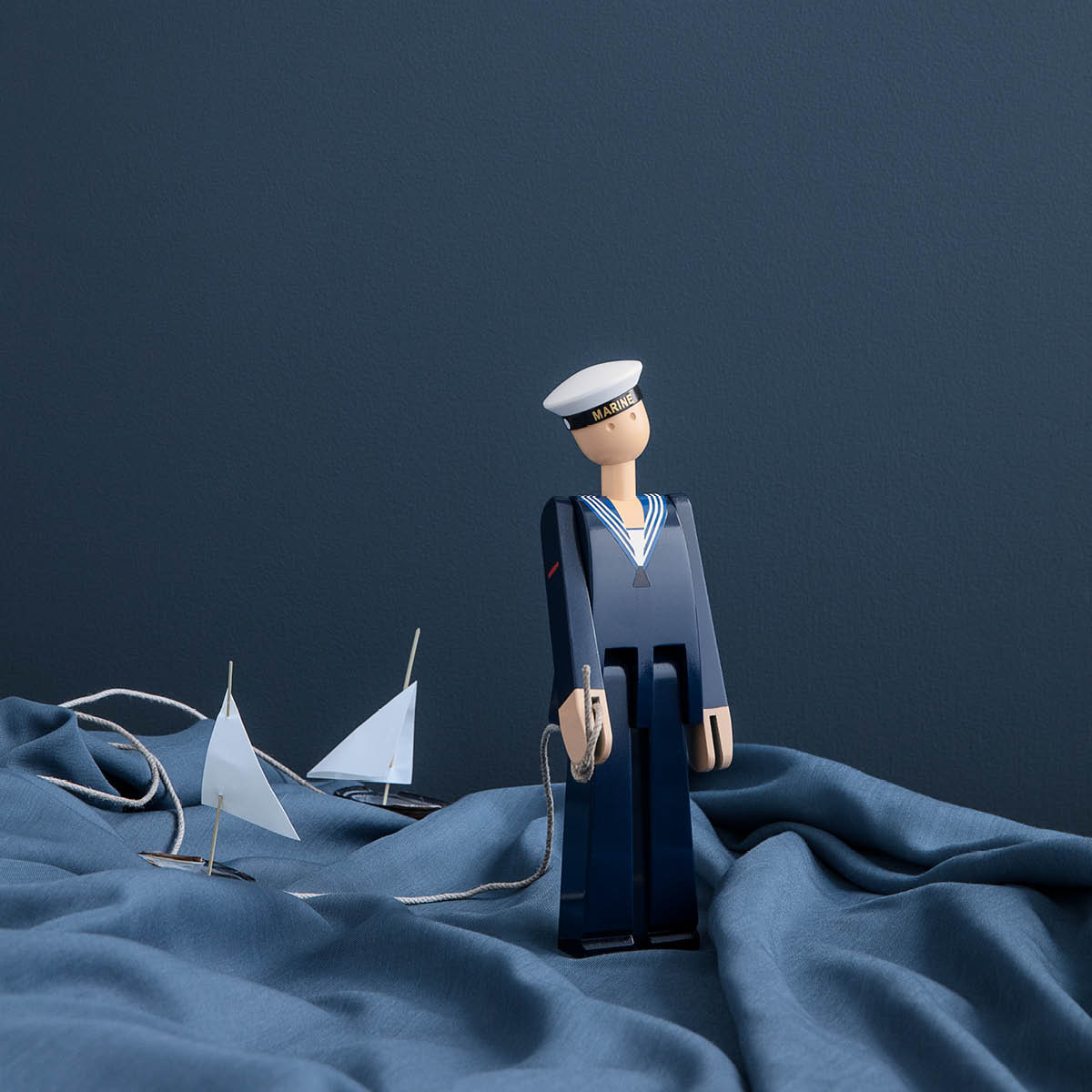 Kay Bojesen Denmark Merimies 20,5 cm Tummansininen