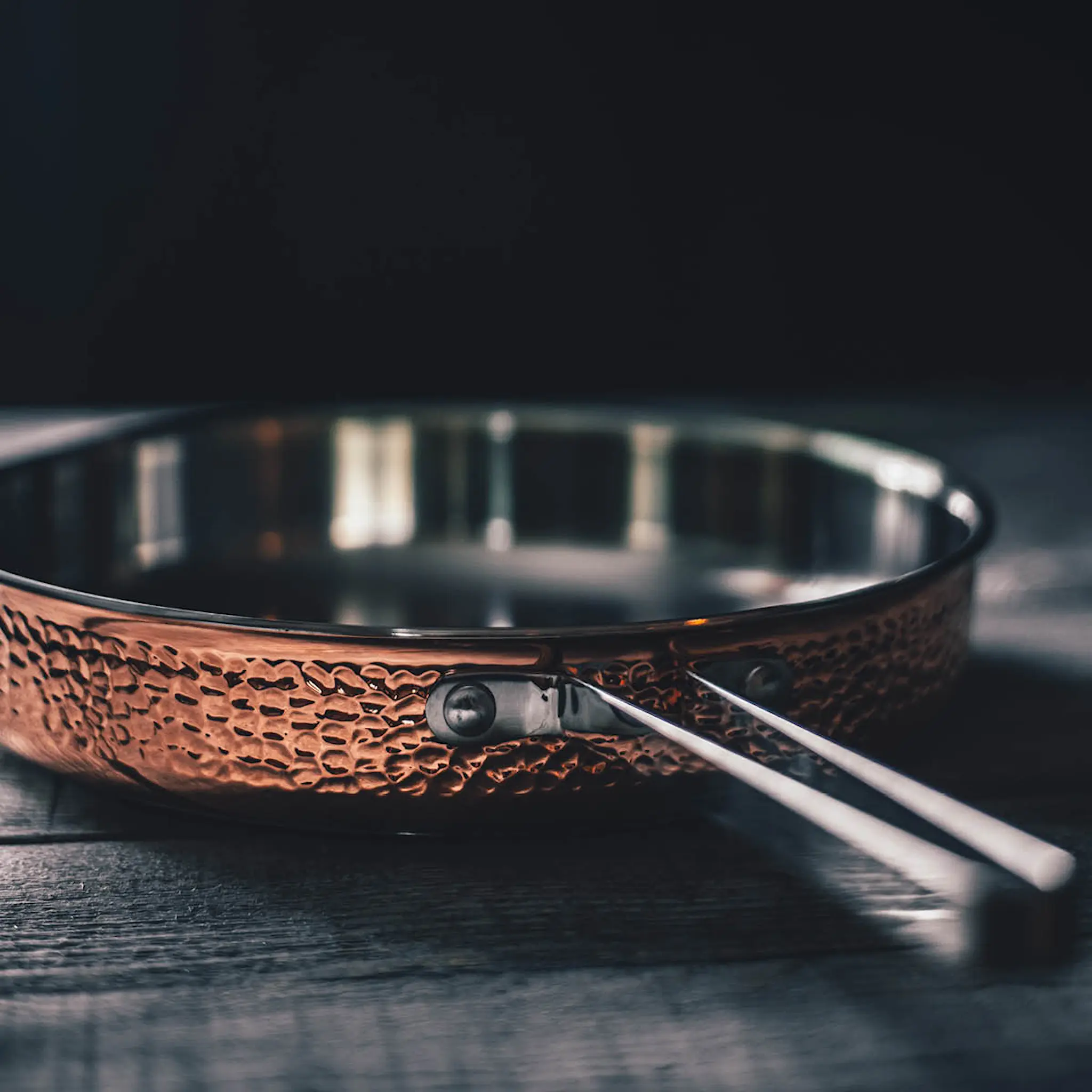 Vargen & Thor Modell Y Paistokasari lasikannella 28 cm Kupari