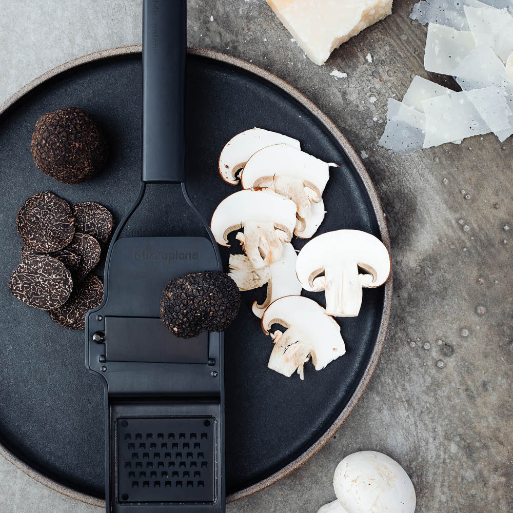 Microplane Black Sheep 2-i-1 tryffelverktyg svart