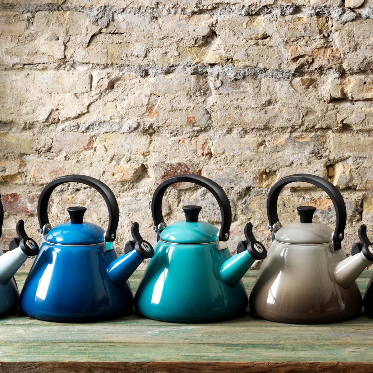 Le Creuset Kone vannkjele med fløyte 1,6L deep teal