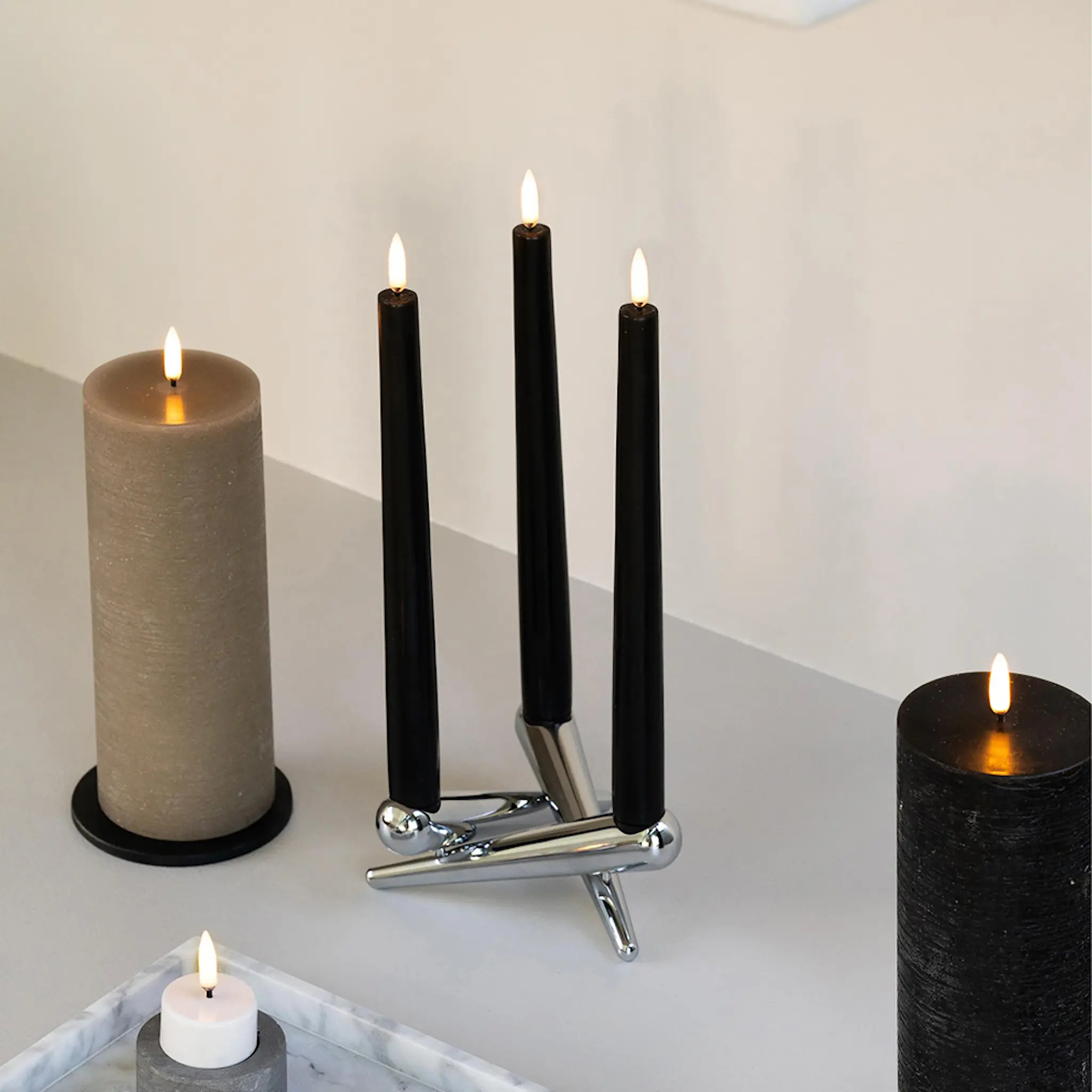 Uyuni Lighting Taper Candles kronljus 2,3x25 cm 2-pack svart
