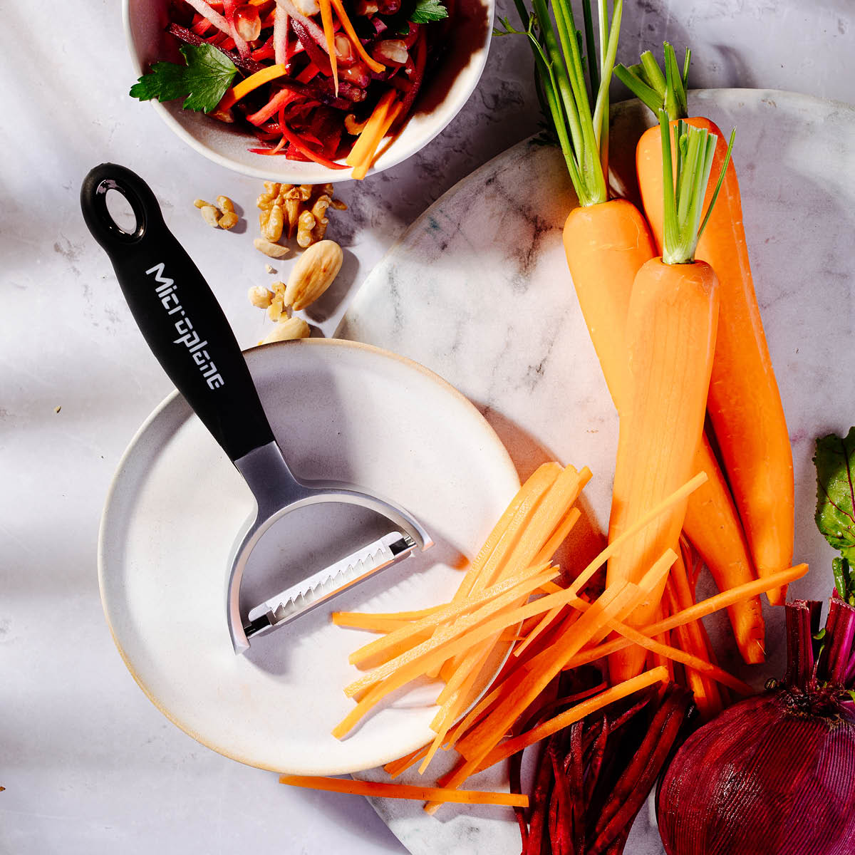 Microplane Professional Y skalare julienne svart