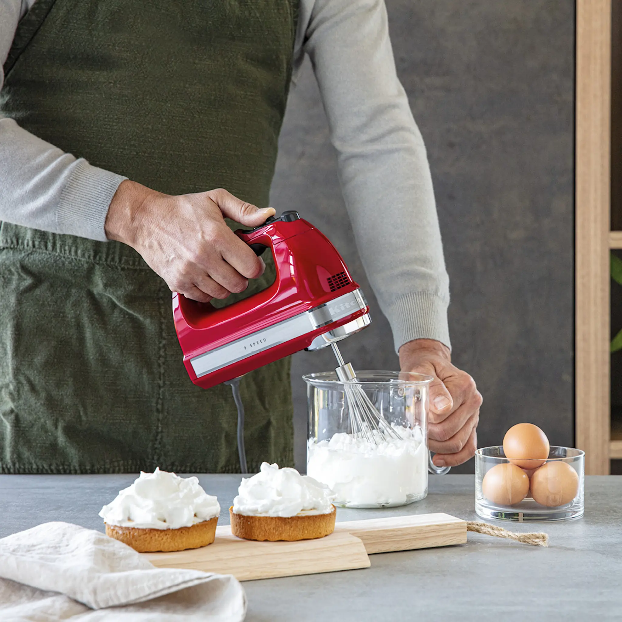 KitchenAid KitchenAid Sähkövatkain 9 nopeudella Punainen