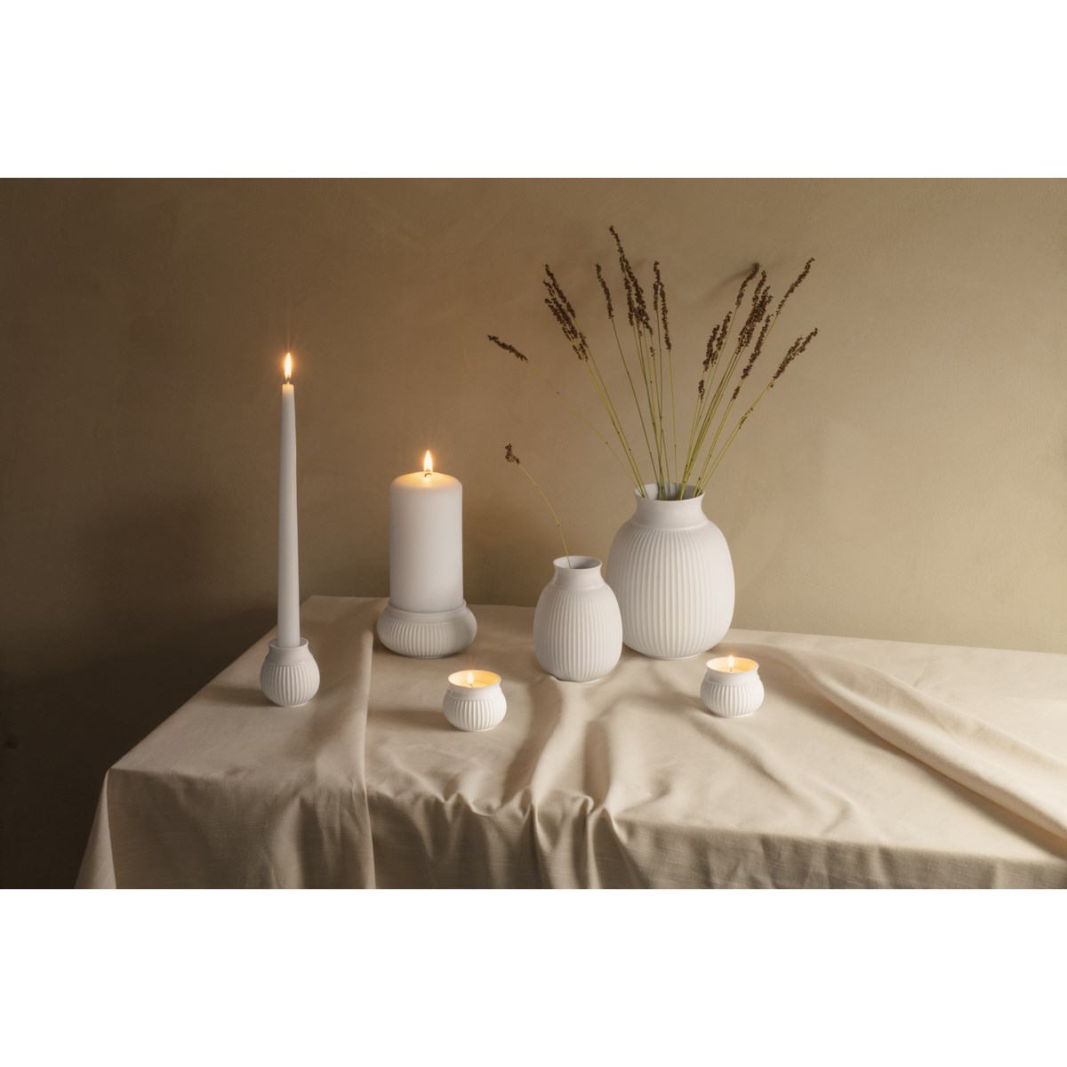 Lyngby Porcelæn Curve Pöytäkynttilänjalka 11 cm Valkoinen