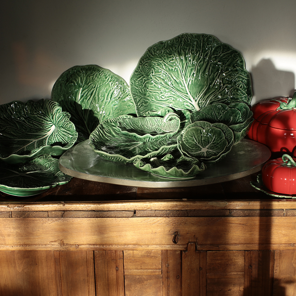 Bordallo Pinheiro Cabbage fat djup kålblad 35 cm grön