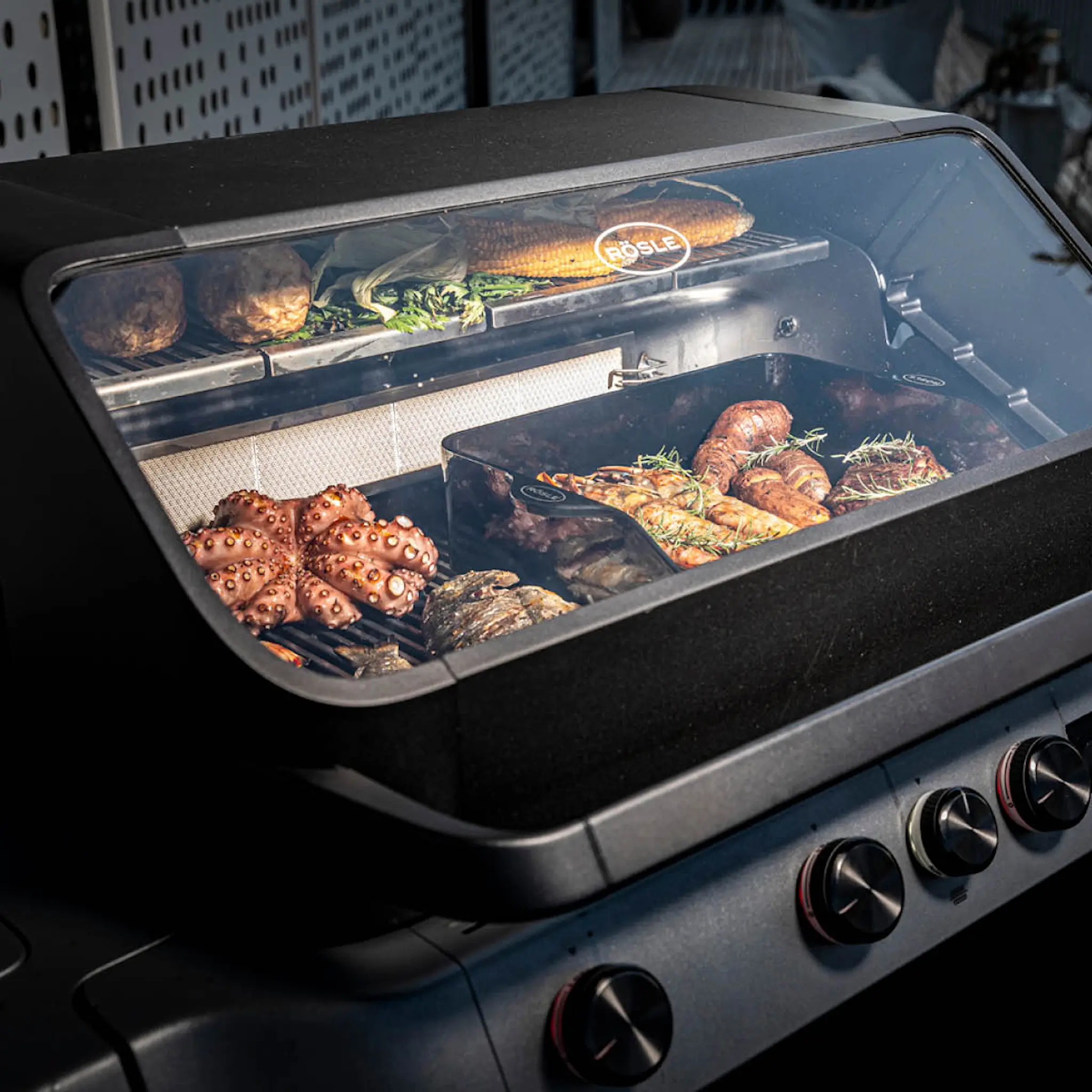 Rösle BlazeFlame Master 4 gasolgrill 28100W svart