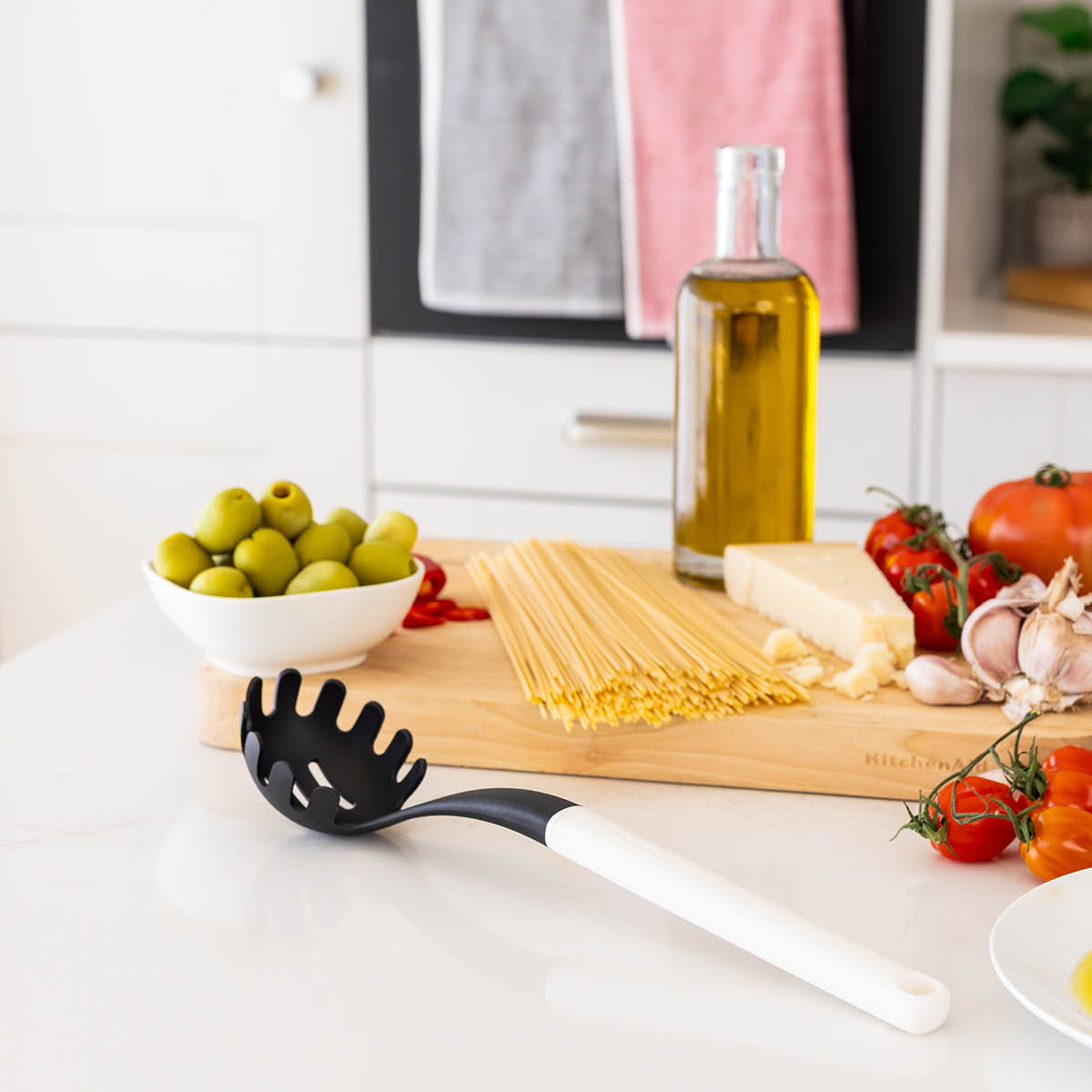 KitchenAid KitchenAid Classic pastaslev 34 cm porcelain red