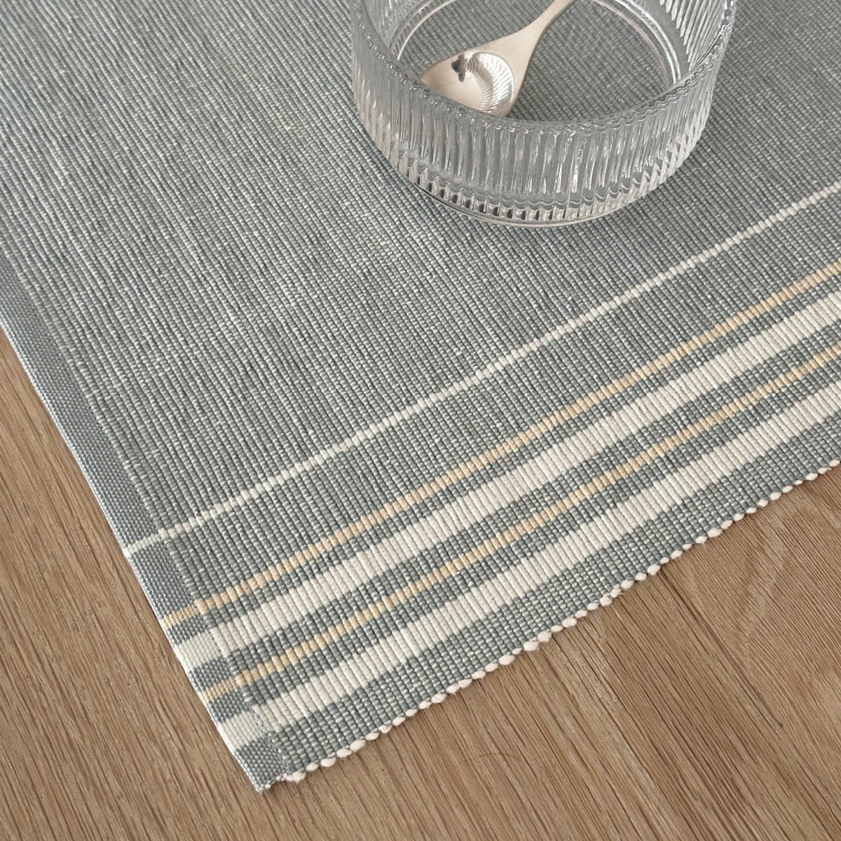 Stelton Vibeke Klint pöytätabletti neutraali viiva 33x48 cm sininen