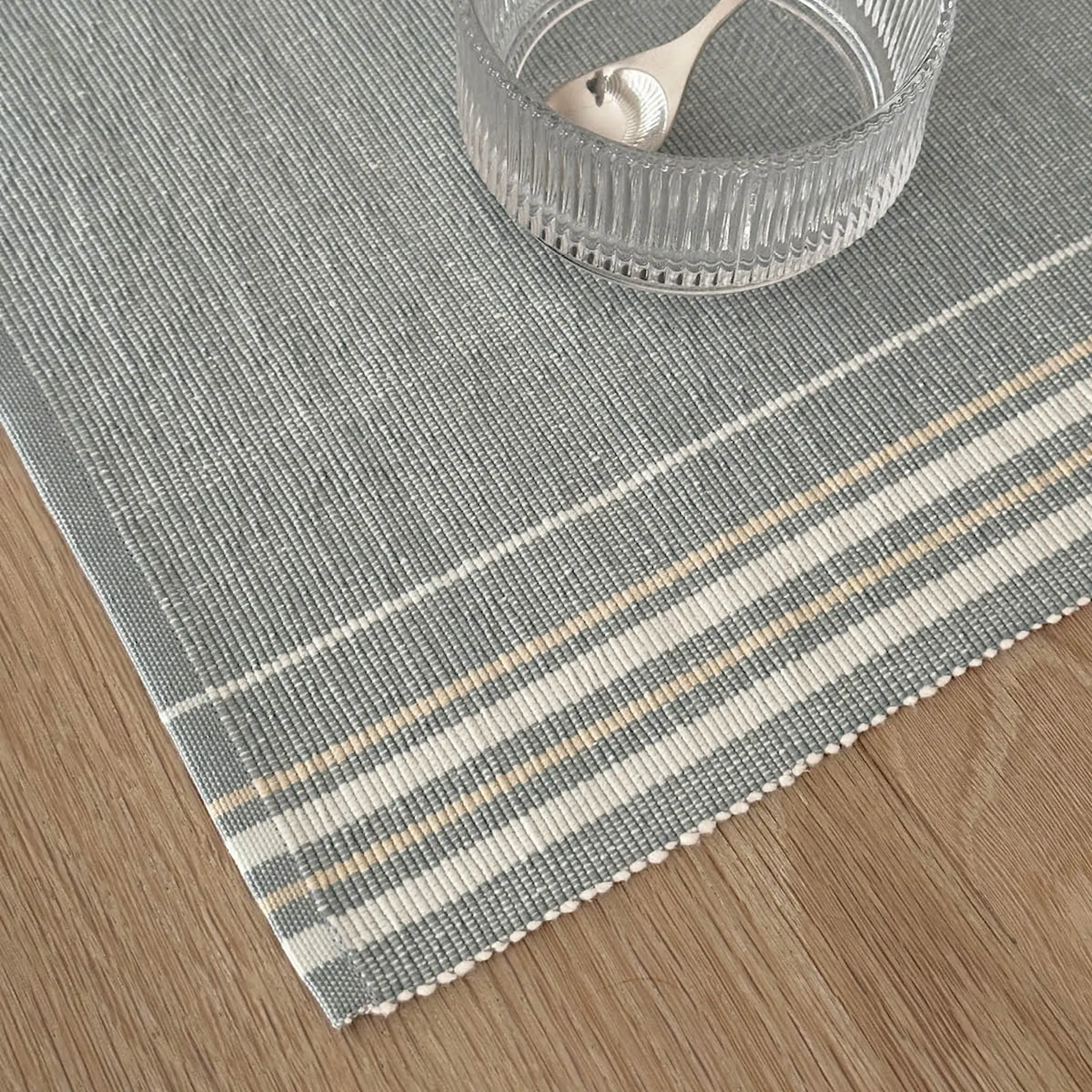 Stelton Vibeke Klint pöytätabletti neutraali viiva 33x48 cm sininen