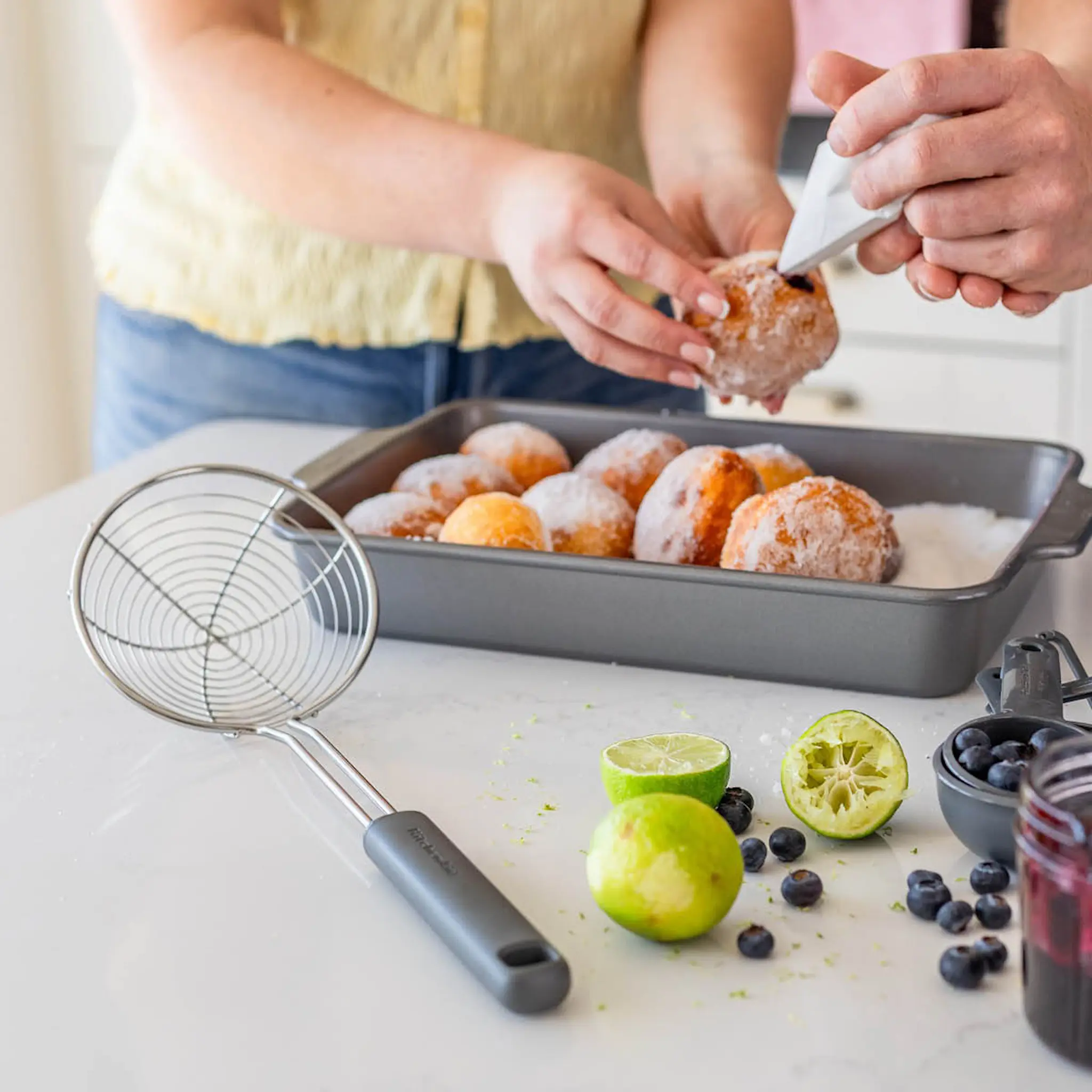 KitchenAid KitchenAid Classic hullsleiv 36 cm charcoal grey