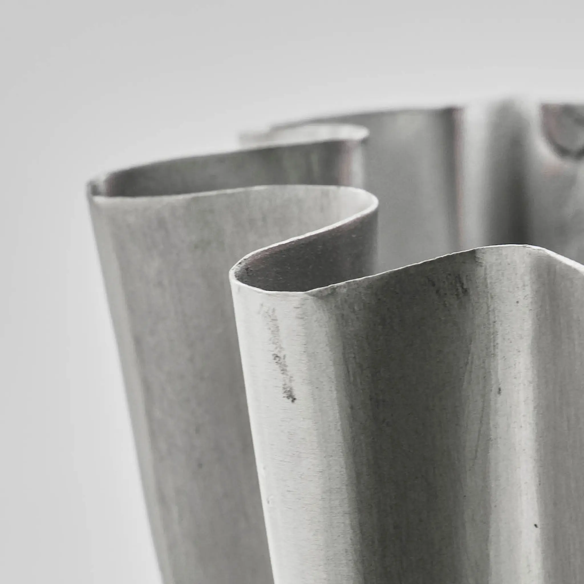 House Doctor Flood vas 13 cm borstad silverfinish