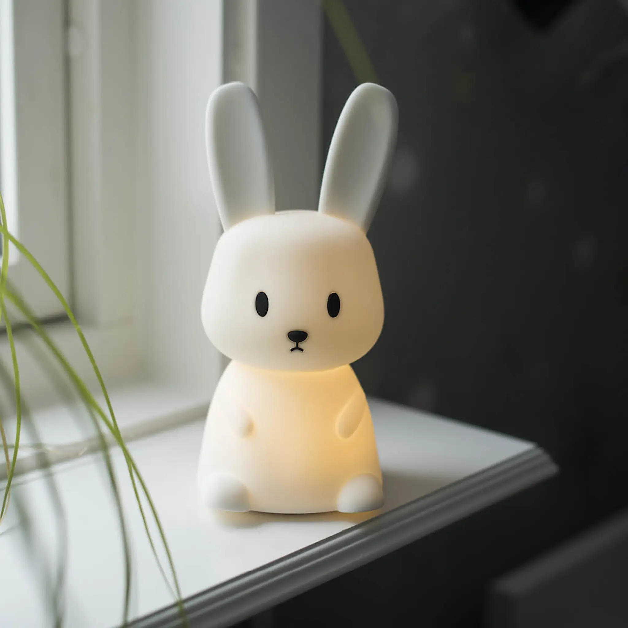 Star Trading Pupu LED-yölamppu 357-66 9x9 cm valkoinen