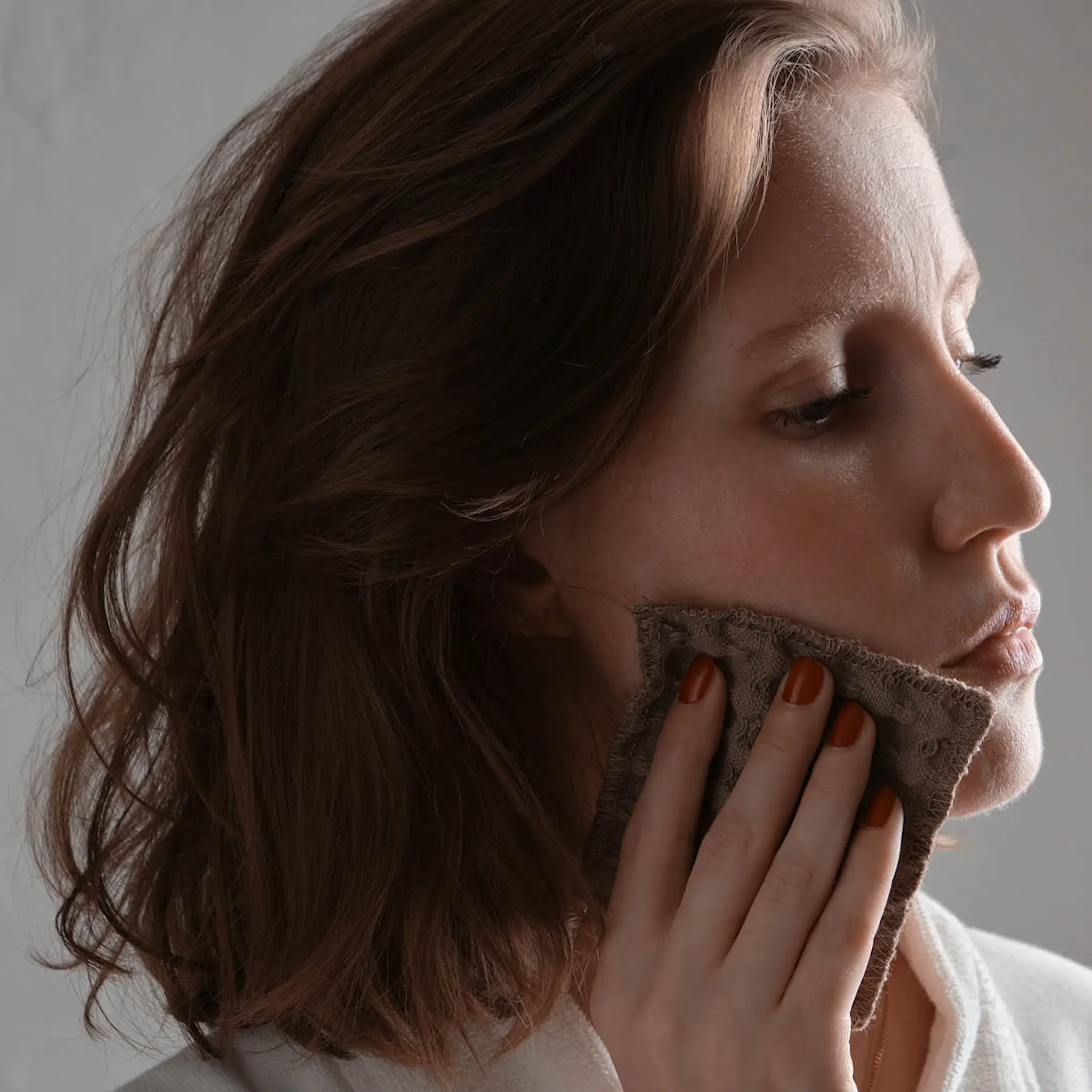 The Organic Company Big Waffle uudelleenkäytettävät meikinpoistotyynyt 8x8 cm 4 kpl clay