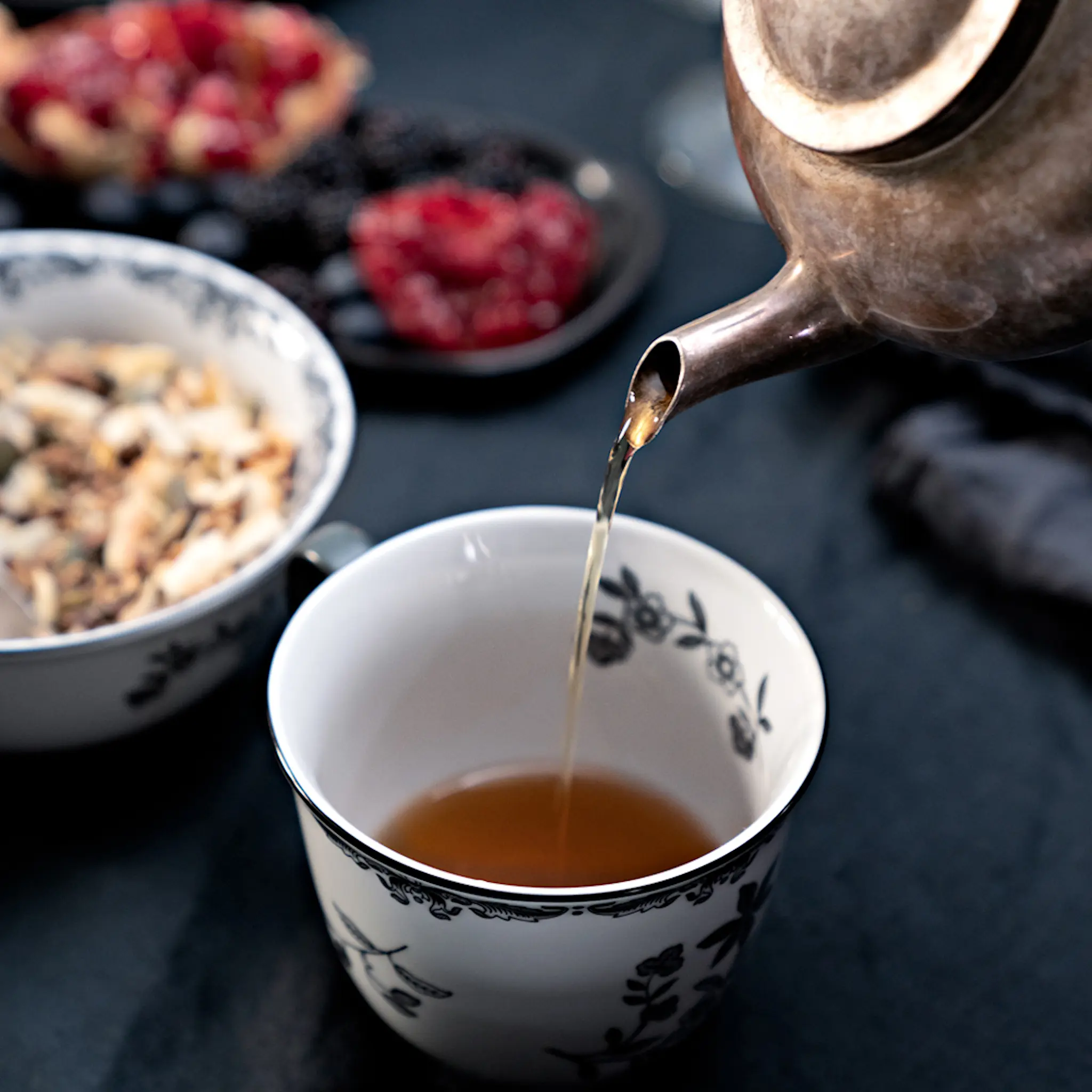 Rörstrand Ostindia  Mugg 40 cl svart