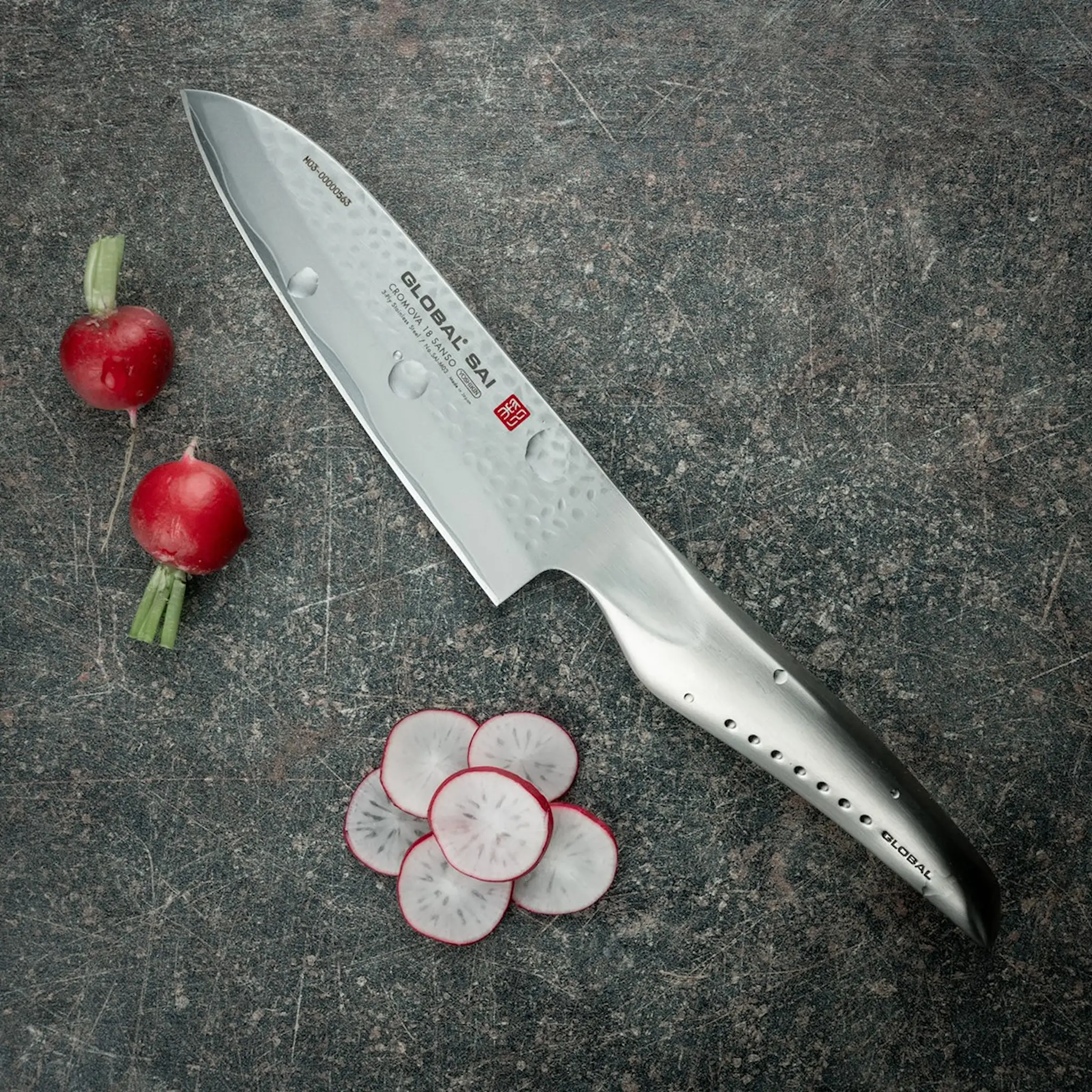 Global Global SAI-M03 Santokukniv 13,5 cm