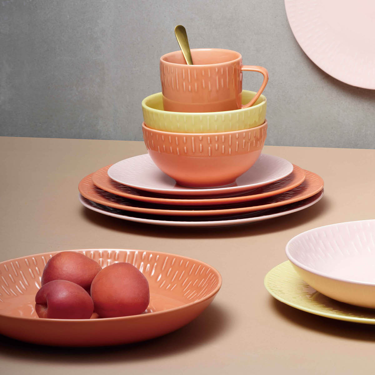 Aida - Life in colour Confetti Pastatallrik 23 cm Aprikos