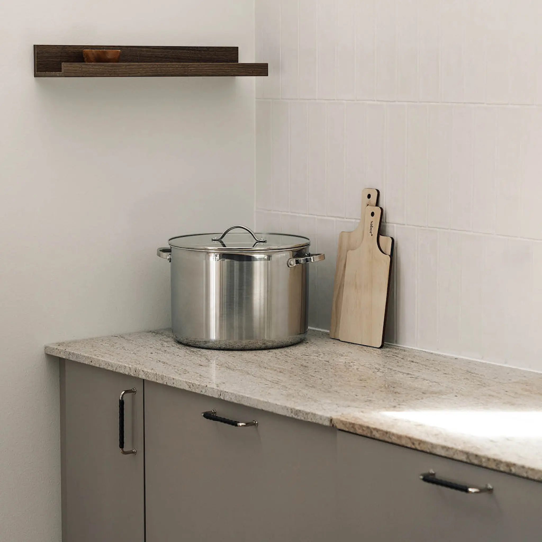 Sabor Trevig skärbräda 34x16,5 cm Accoya