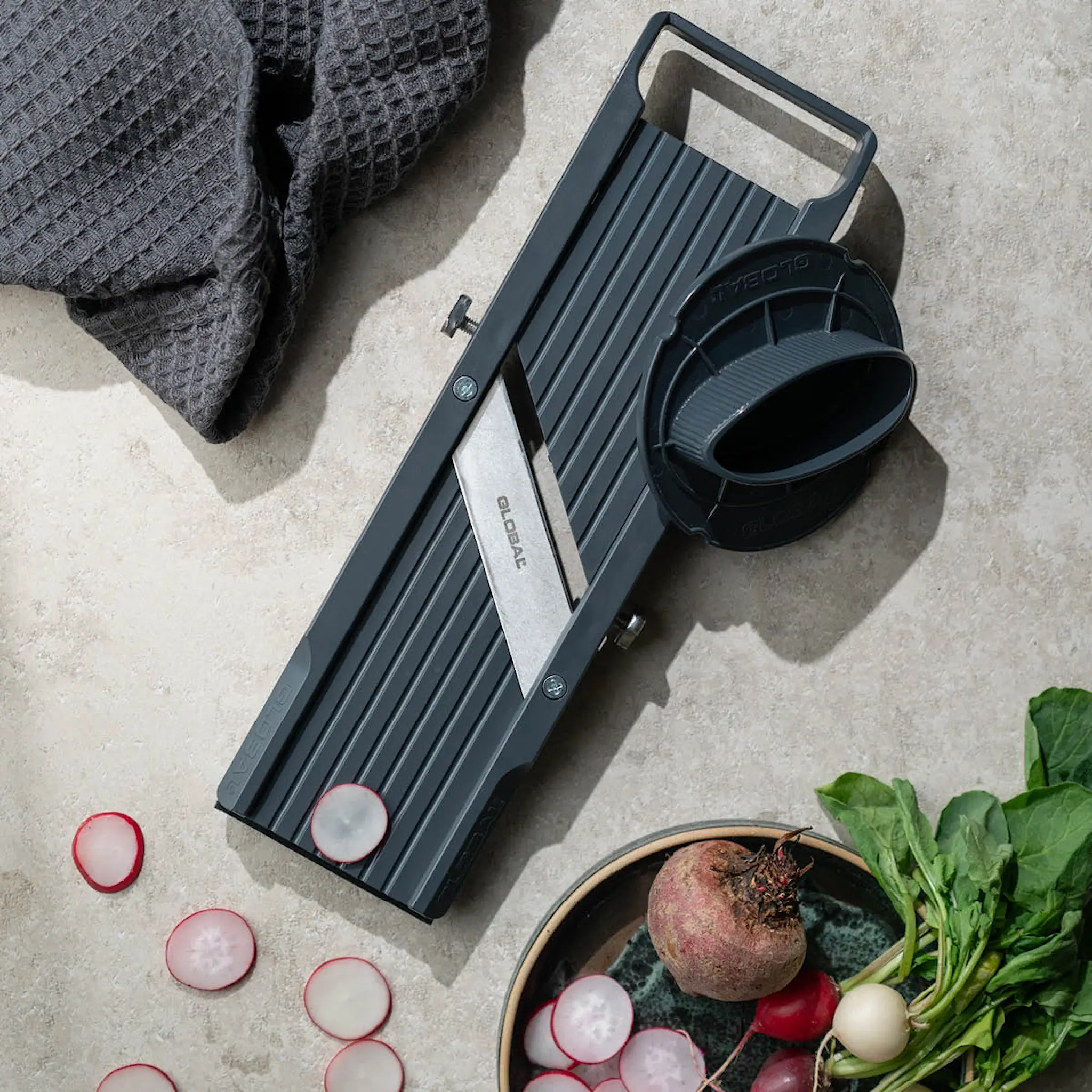 Global Mandolin 32 cm hover