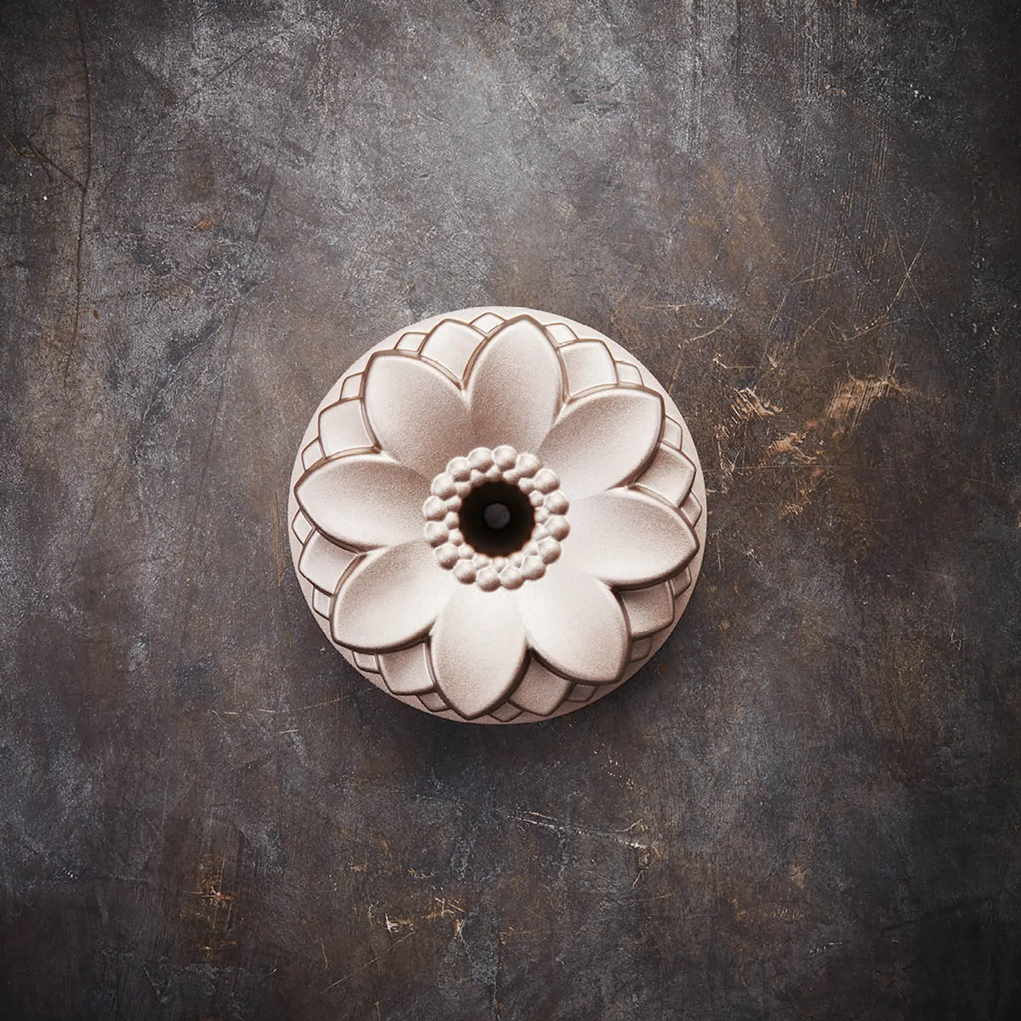 Birkmann Contoura bakeform blomst 22 cm sølv