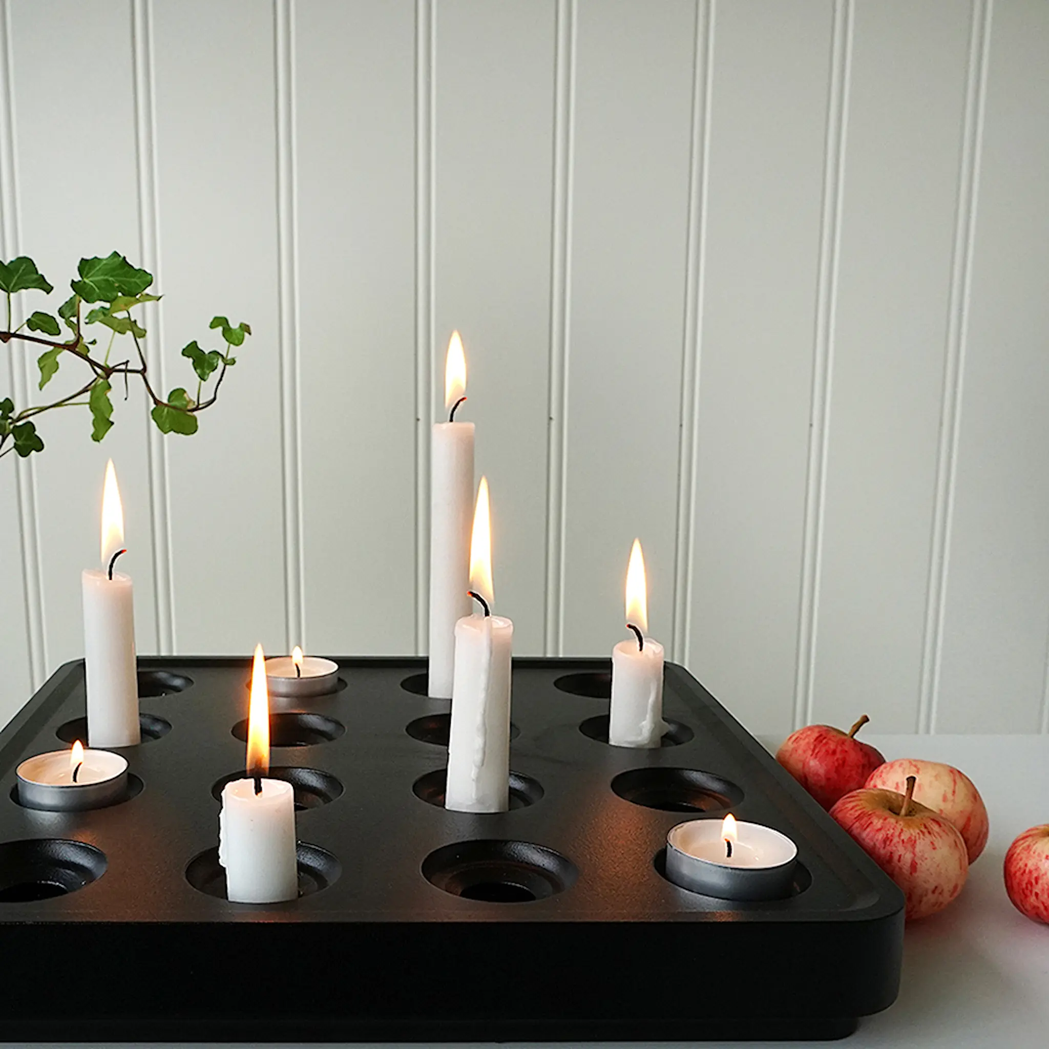 Born in Sweden Stumpastaken Original Kynttilänjalka Musta